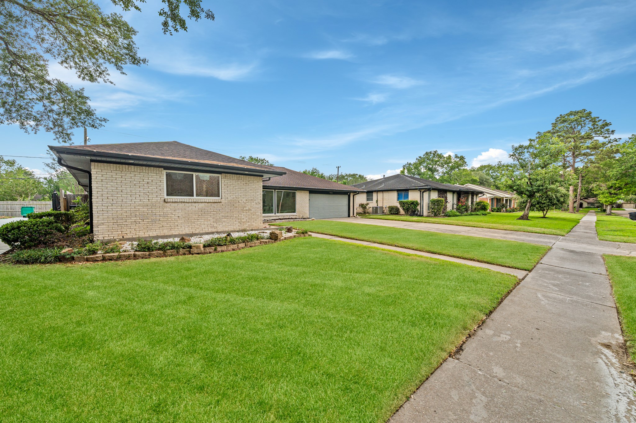 9022 Quebec Dr, Houston, TX 77096