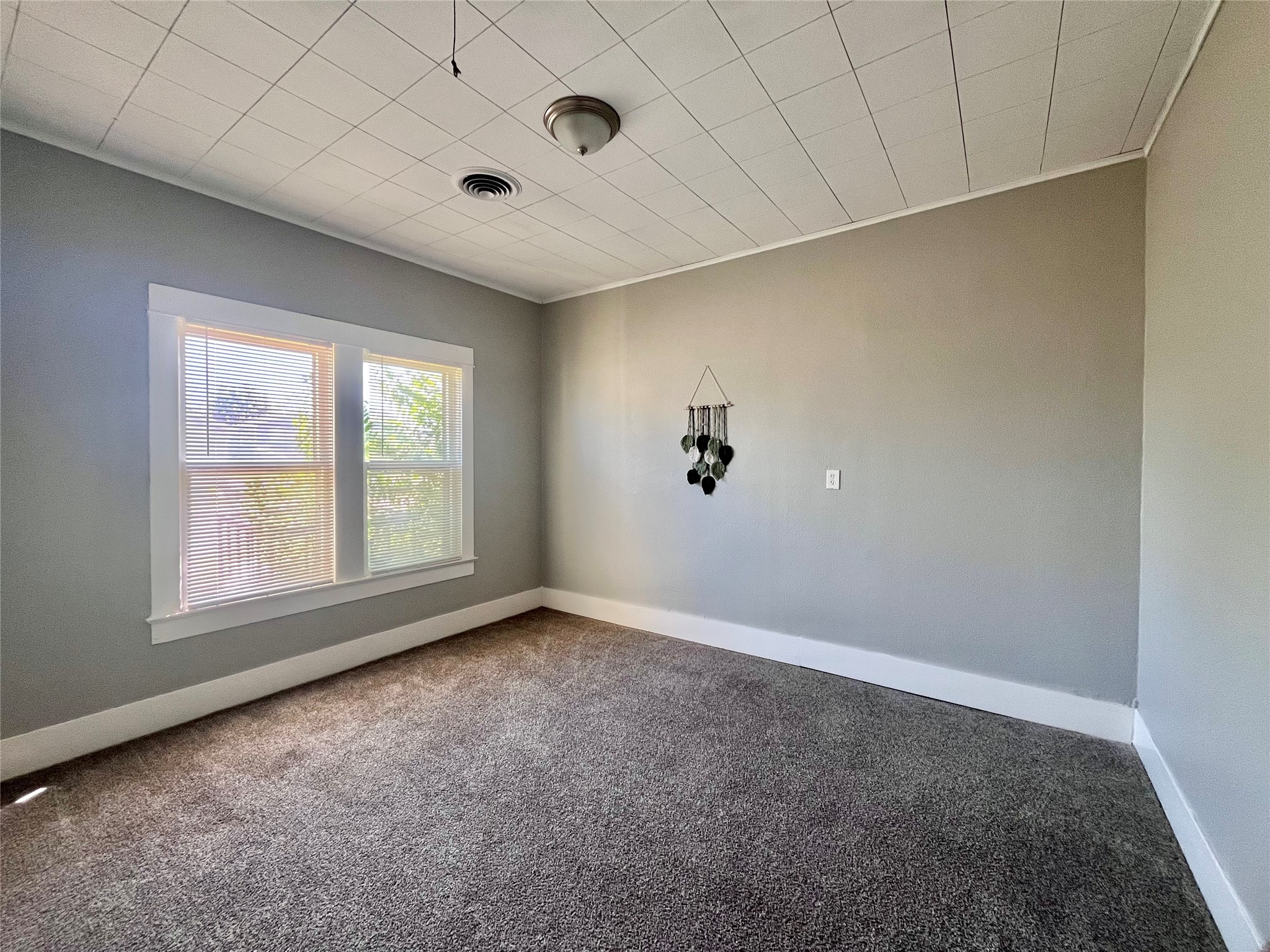 1211 W 2nd Street, Freeport, TX 77541