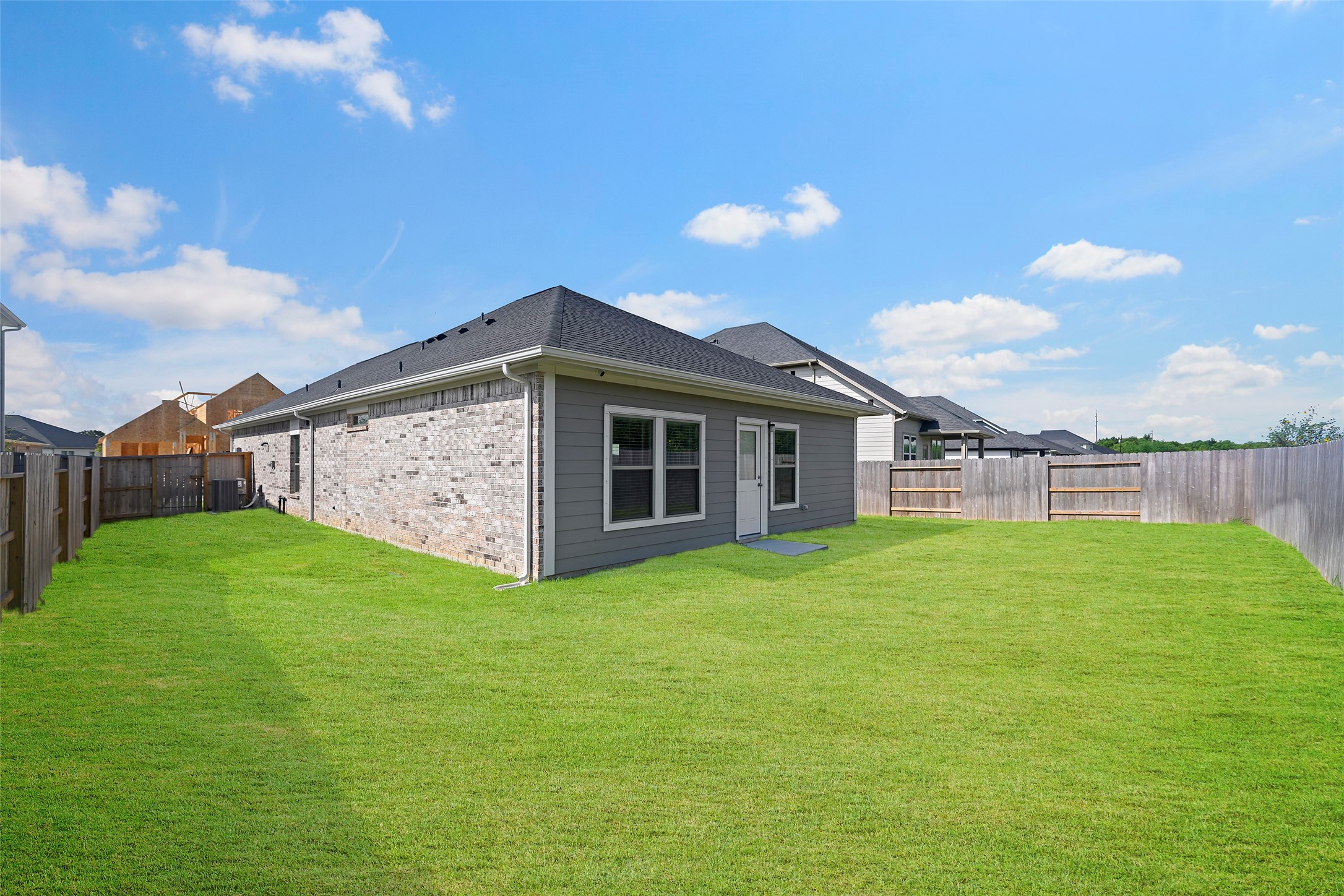 226 Orchard Laurel Drive, Alvin, TX 77511