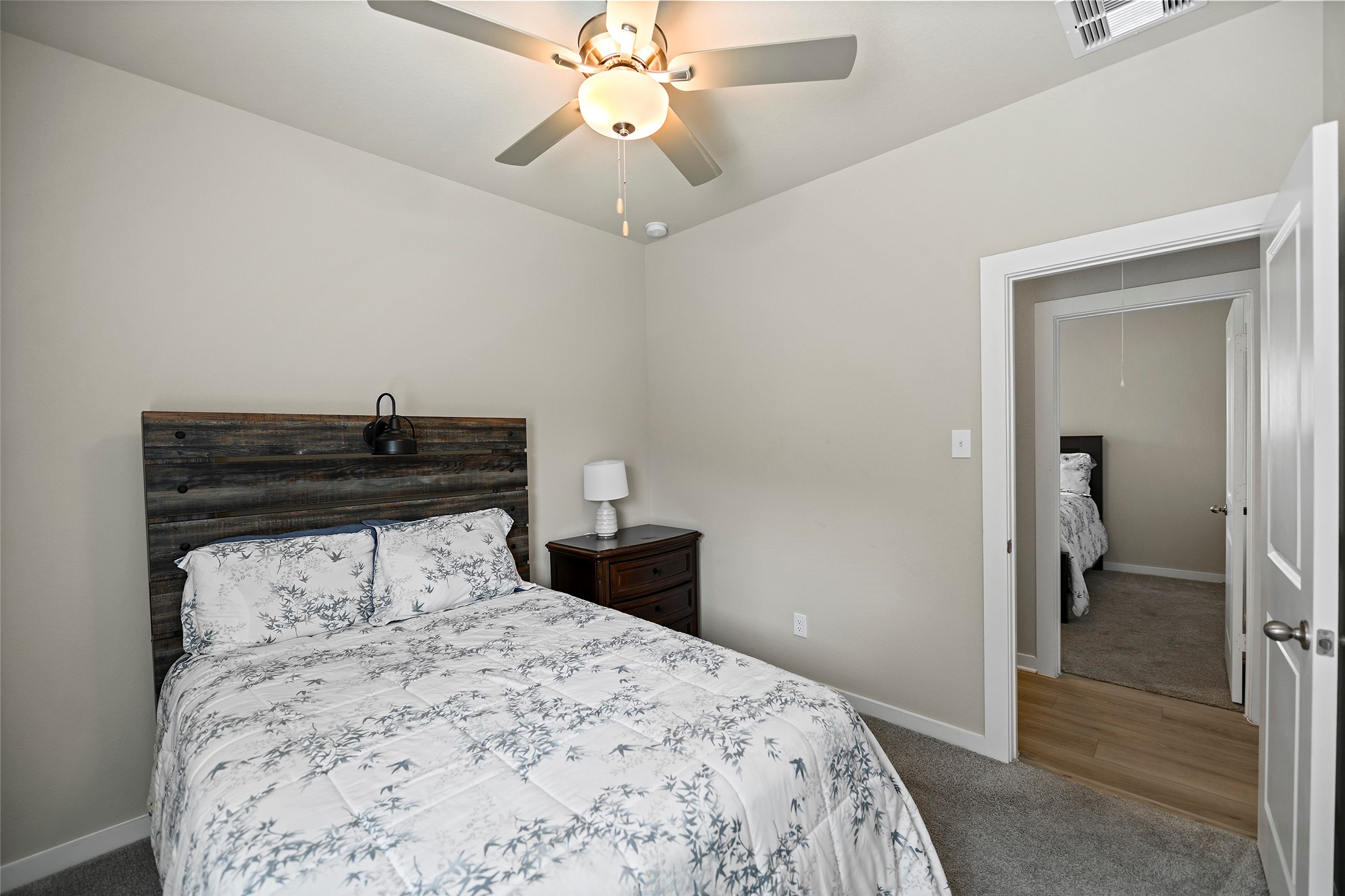 226 Orchard Laurel Drive, Alvin, TX 77511
