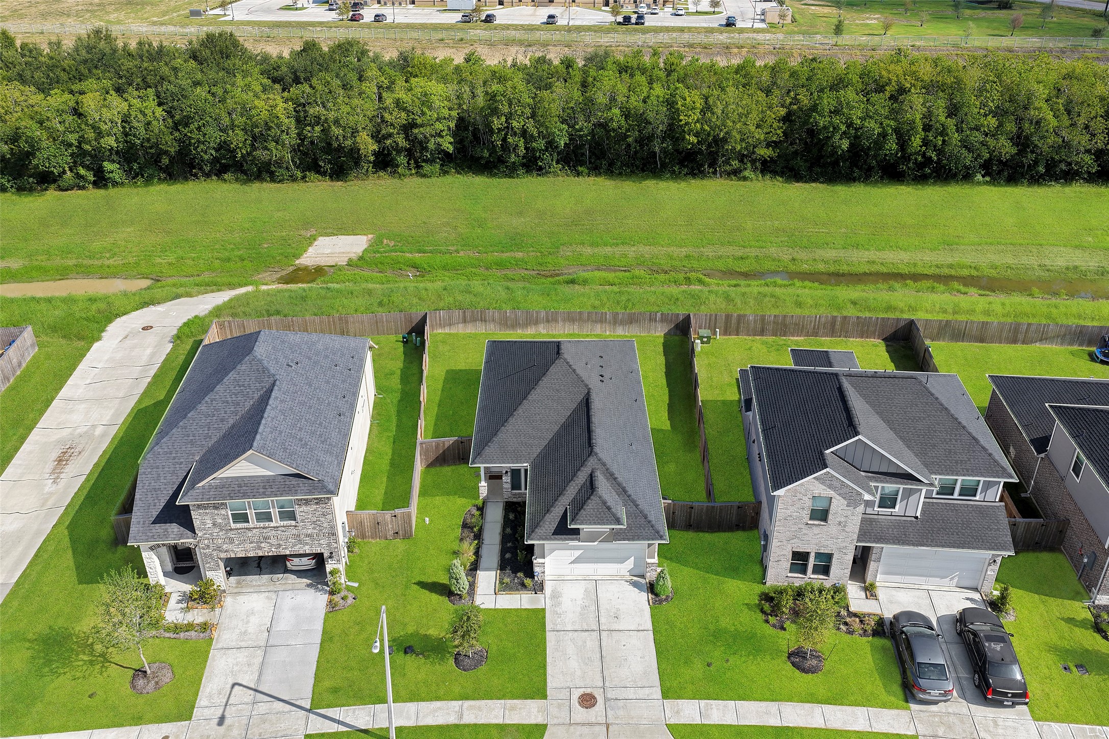226 Orchard Laurel Drive, Alvin, TX 77511