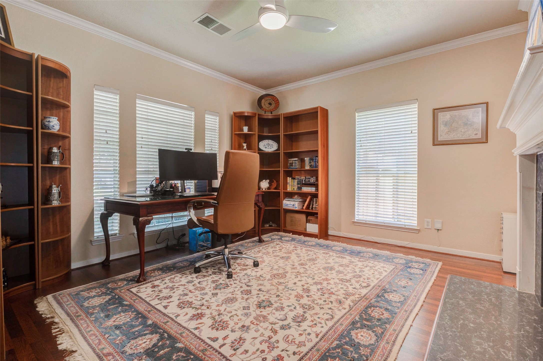 Formal living area/flex space being used as an office.