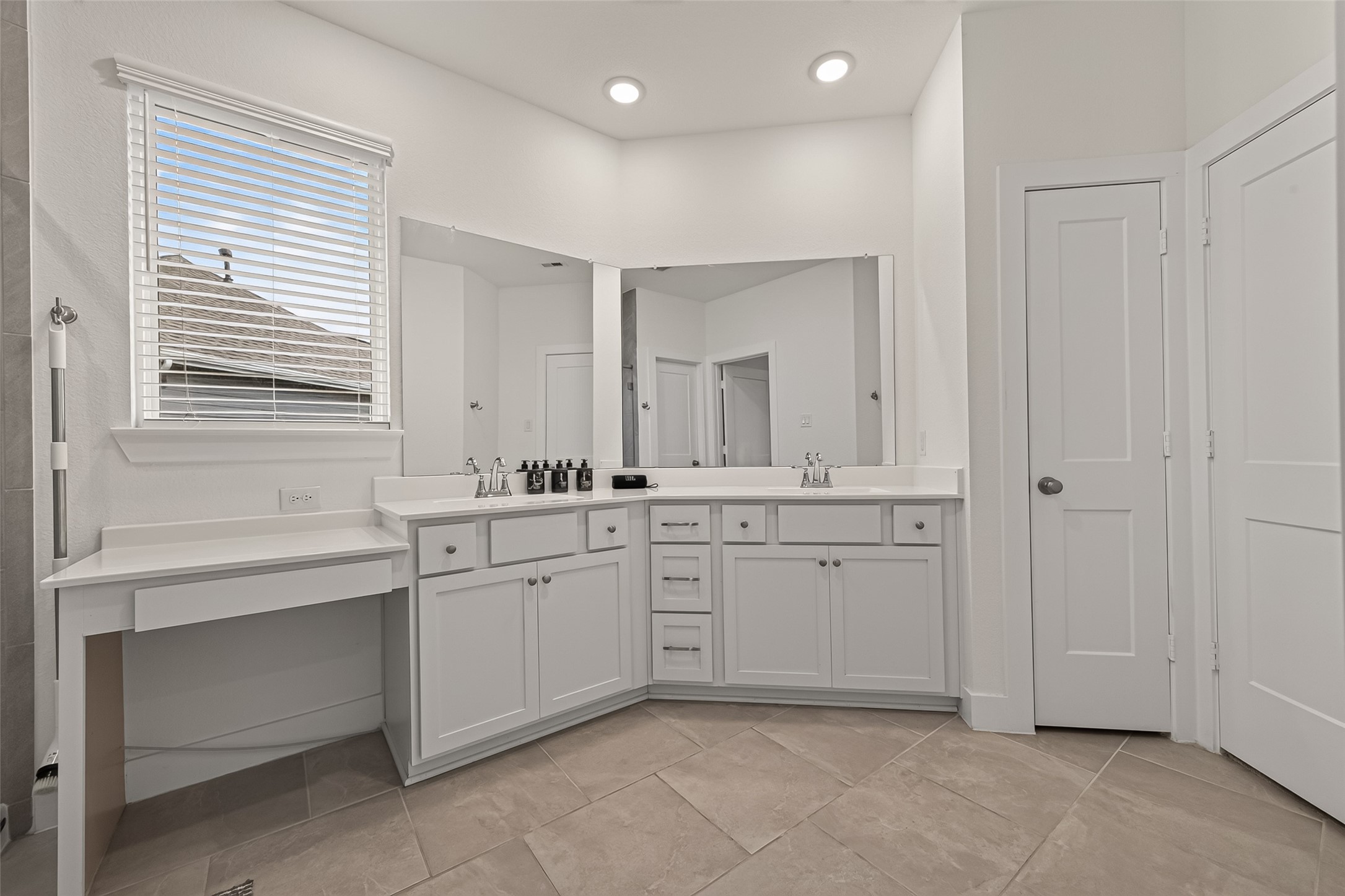 7803 Swooping Swallow Lane, Katy, TX 77493