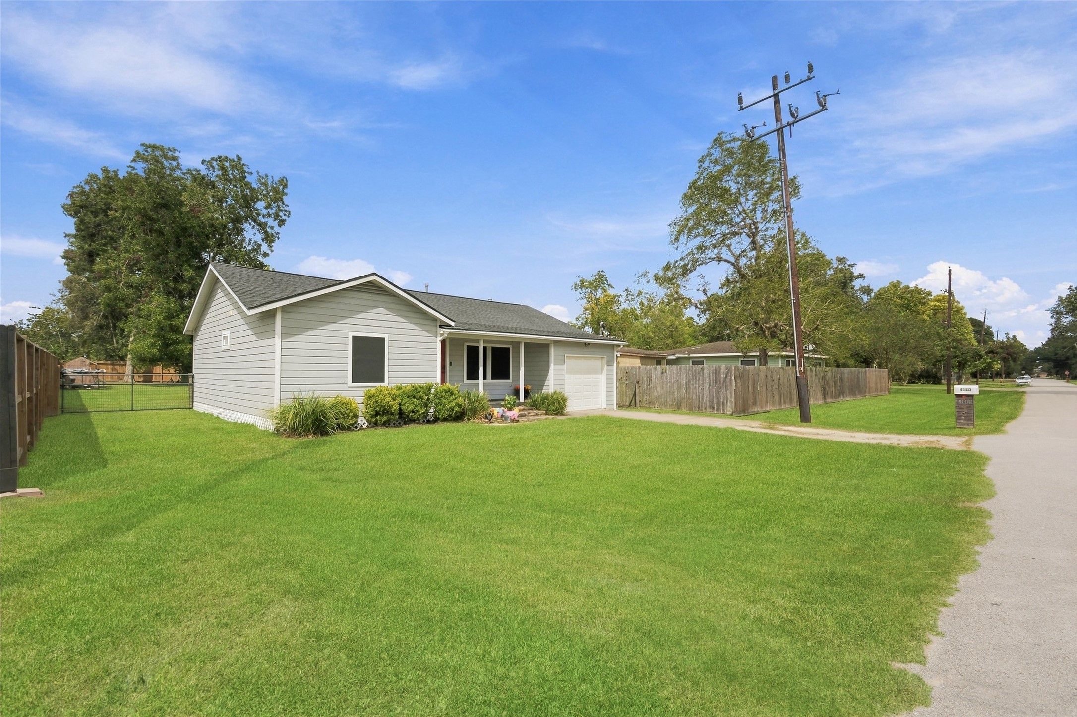 4110 Peck Street, Santa Fe, TX 77517