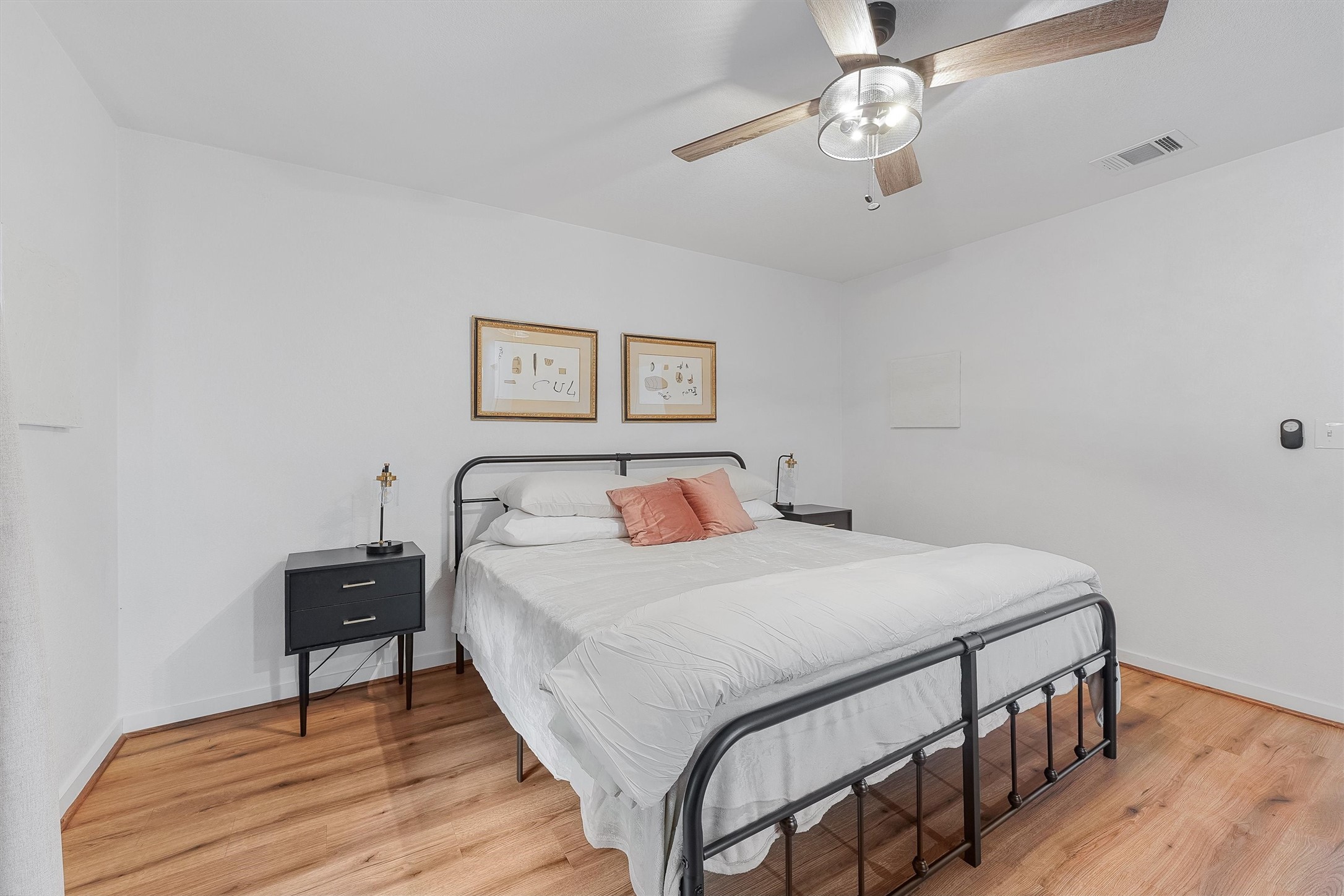 3450 Noah Street, Houston, TX 77021