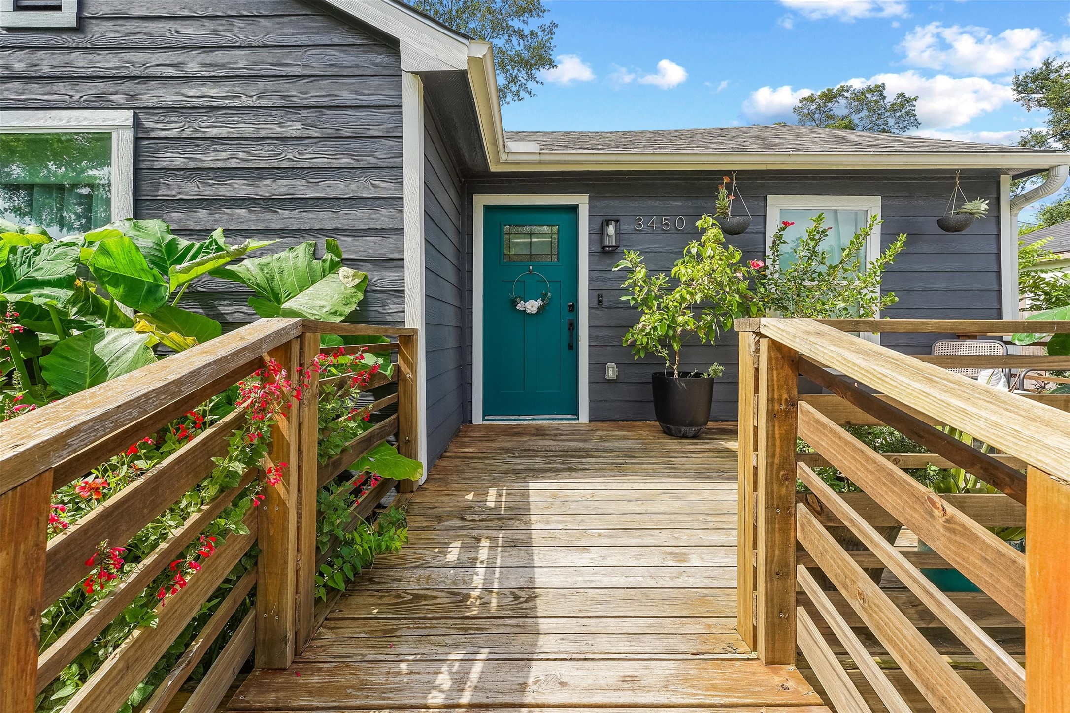 3450 Noah Street, Houston, TX 77021 3450 Noah Street, Houston, TX 77021