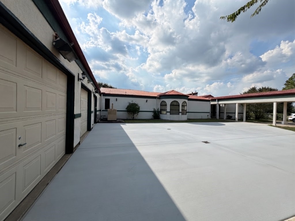 7110 W Mockingbird Lane, Pearland, TX 77584