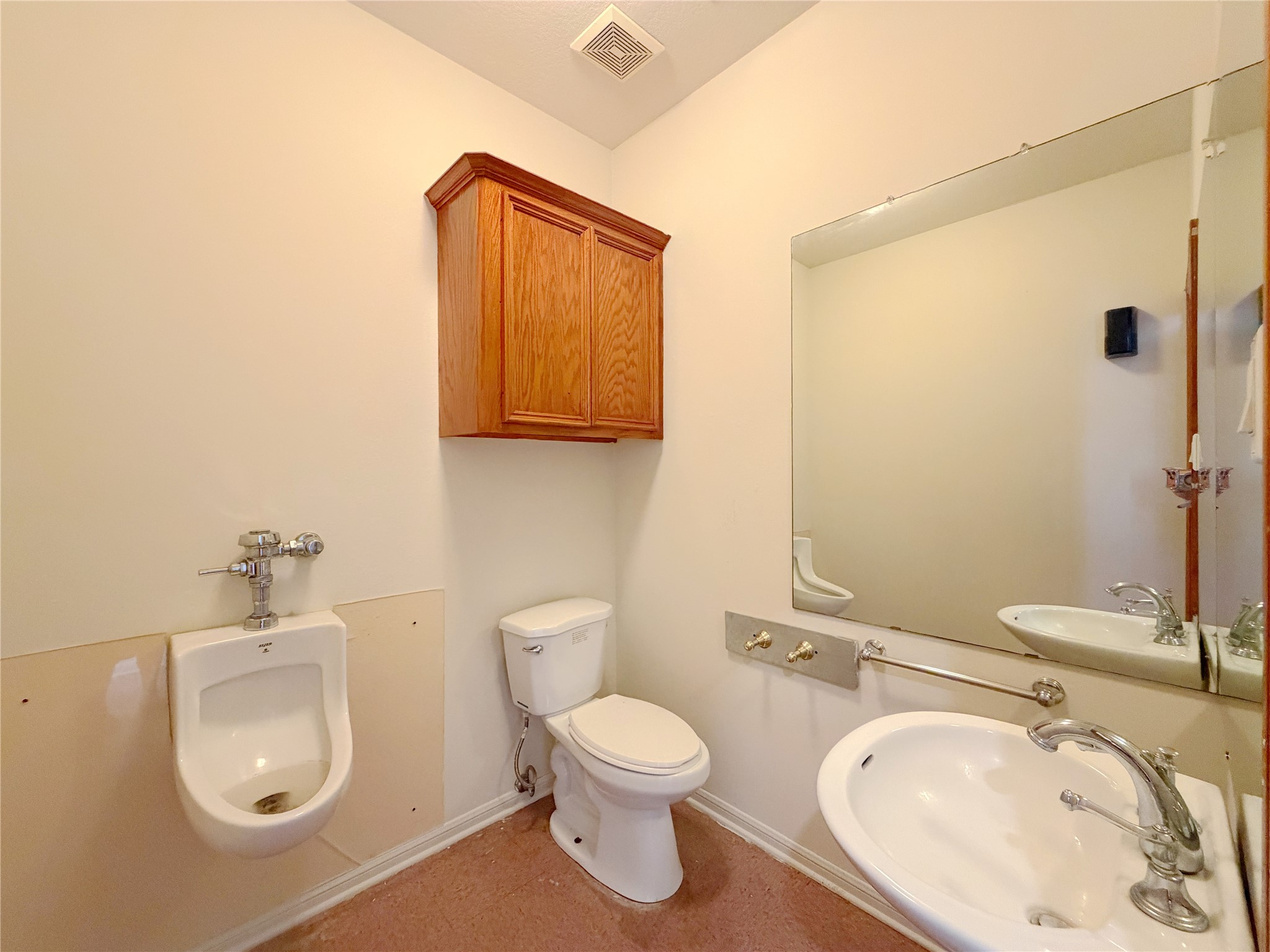7110 W Mockingbird Lane, Pearland, TX 77584