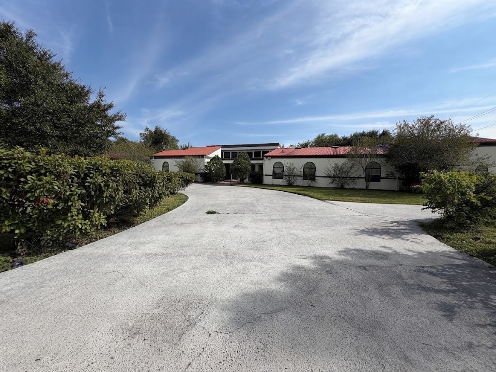 7110 W Mockingbird Lane, Pearland, TX 77584