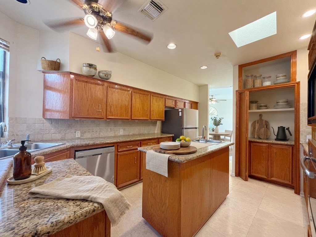 digital staged kitchen
