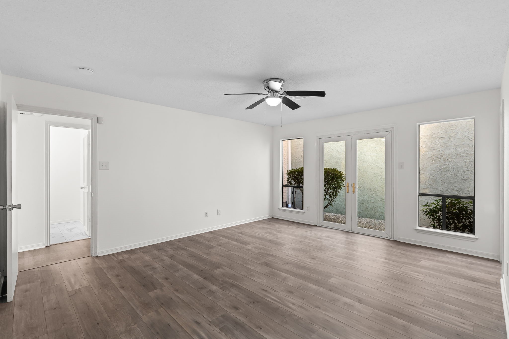 3 Waters Edge Street, Montgomery, TX 77356
