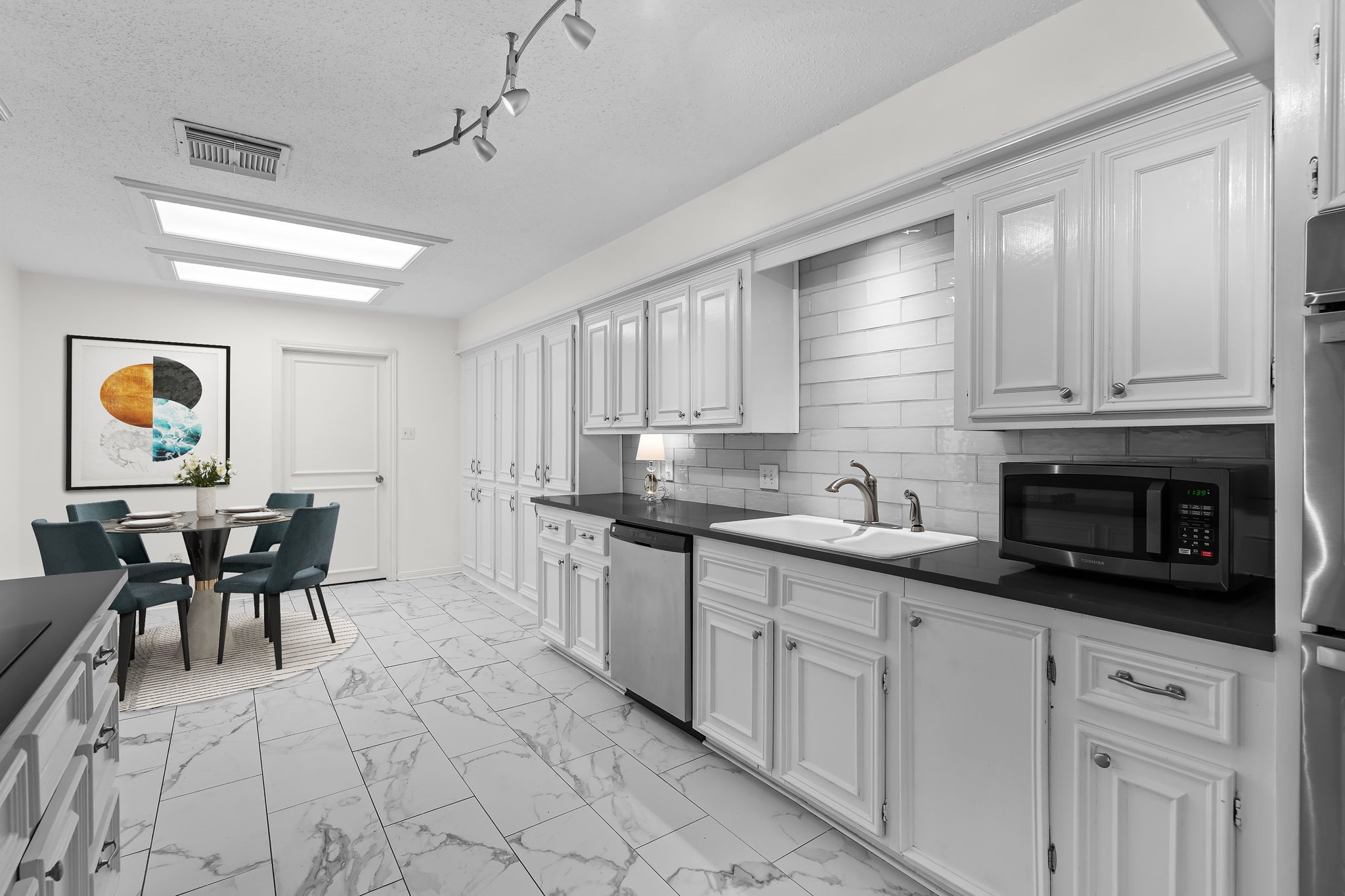 3 Waters Edge Street, Montgomery, TX 77356