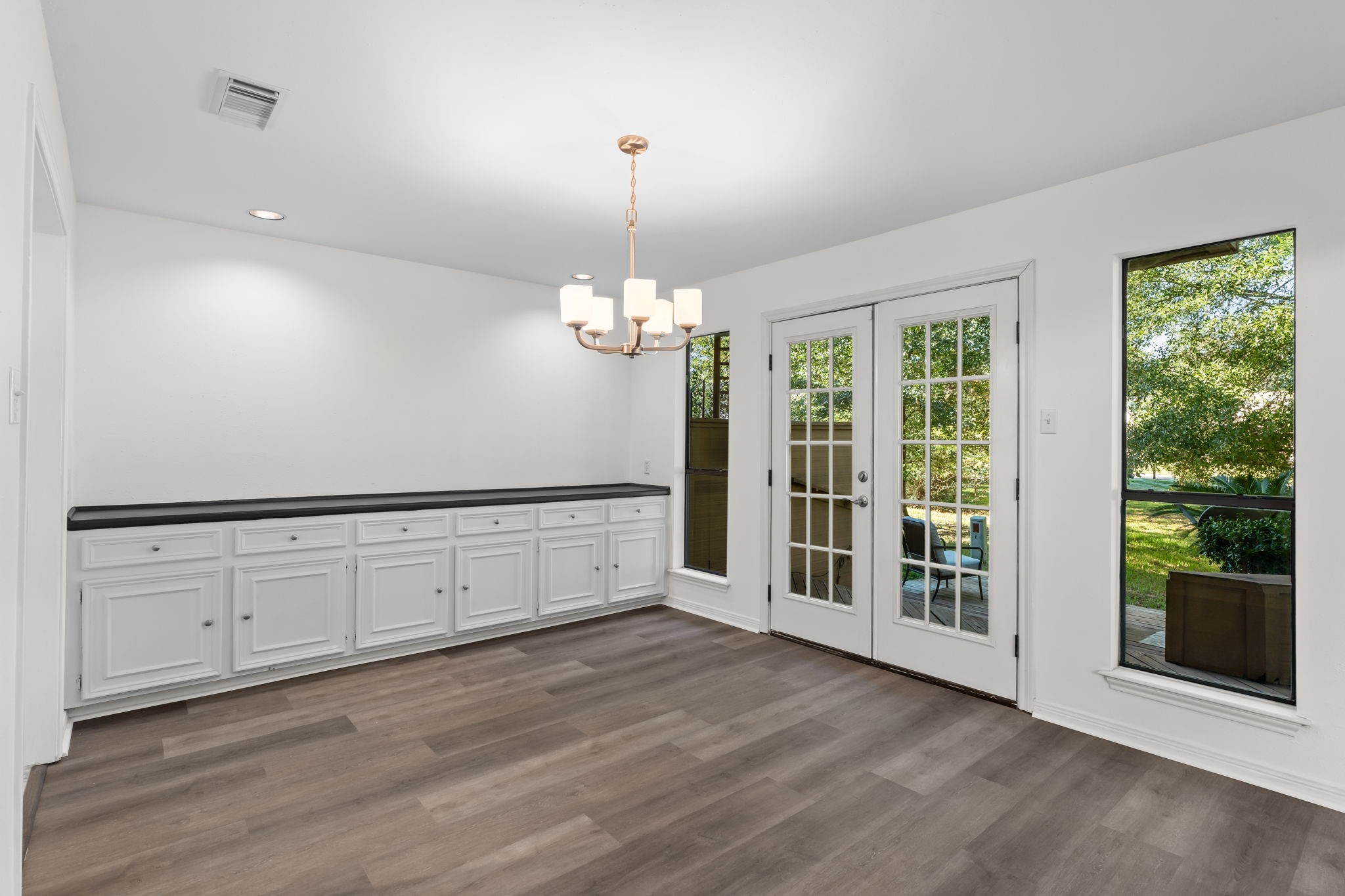 3 Waters Edge Street, Montgomery, TX 77356