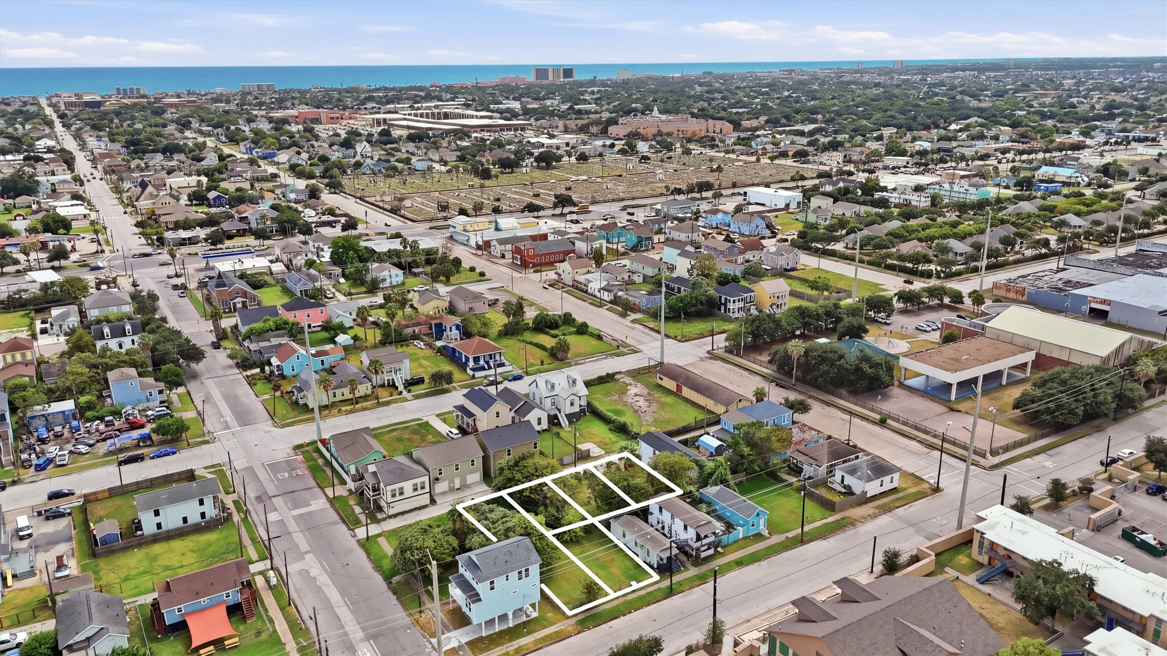3905-3913 Winnie Street, Galveston, TX 77550
