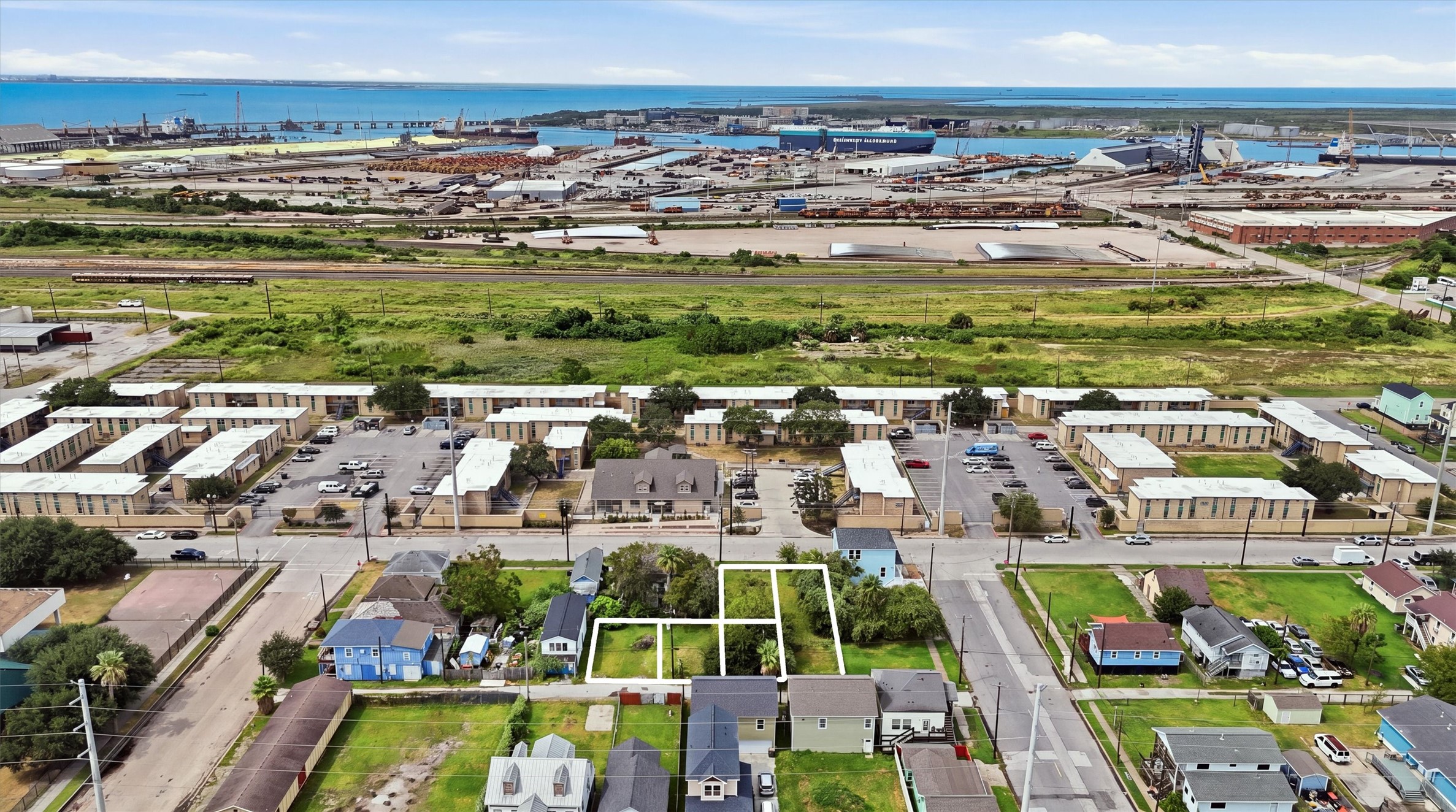 3905-3913 Winnie Street, Galveston, TX 77550