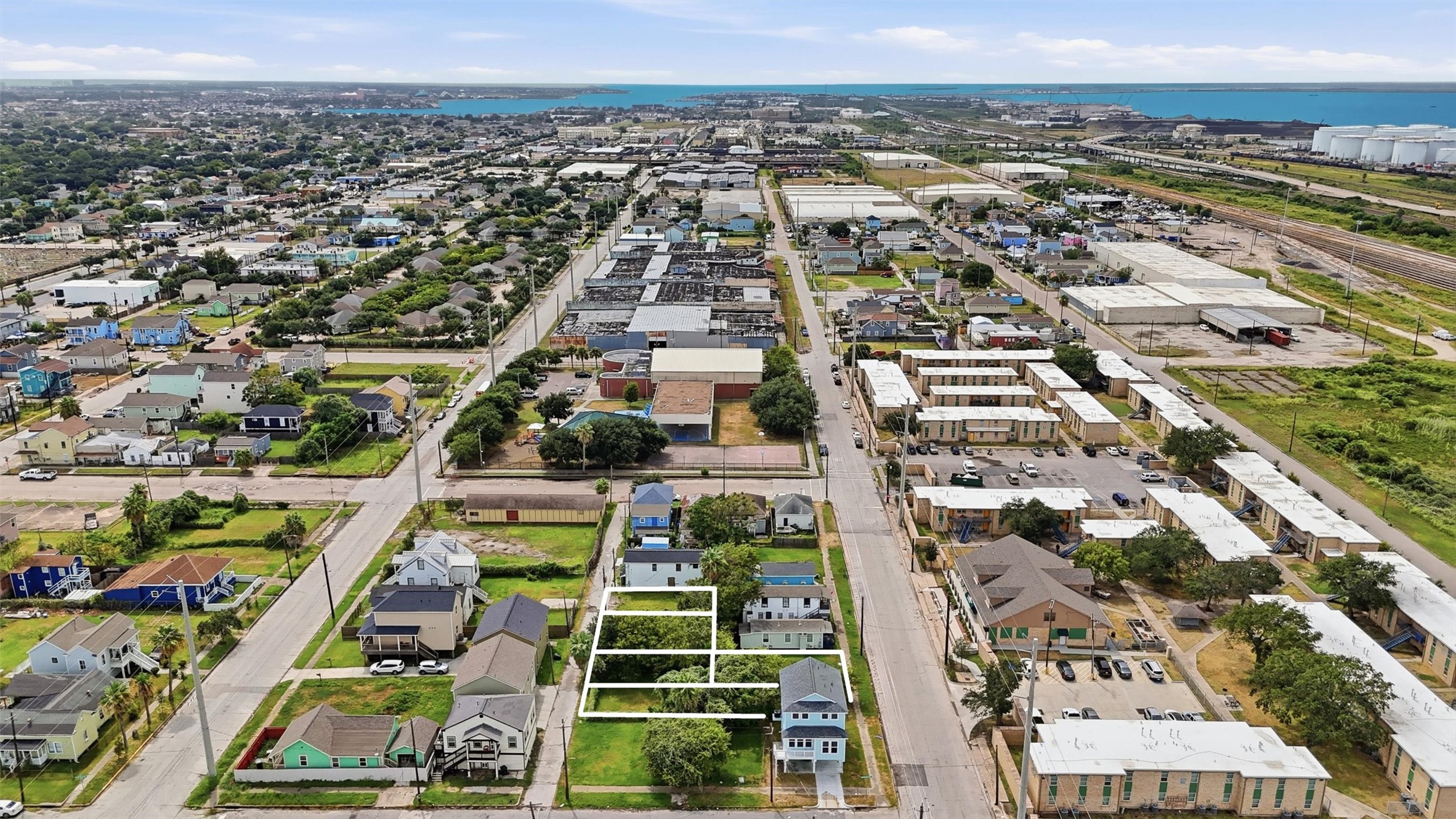 3905-3913 Winnie Street, Galveston, TX 77550