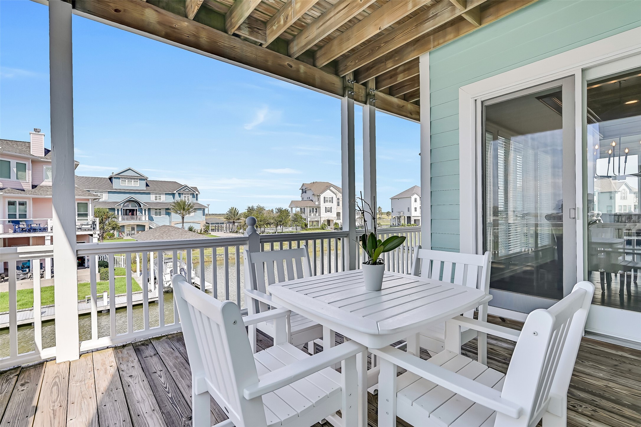 Five connecting balconies at every level capture the water views that made you fall in love with the Gulf Coast. Morning coffee on the second floor. Sunset cocktails on the third. The outdoor life here is as good as the indoor one.