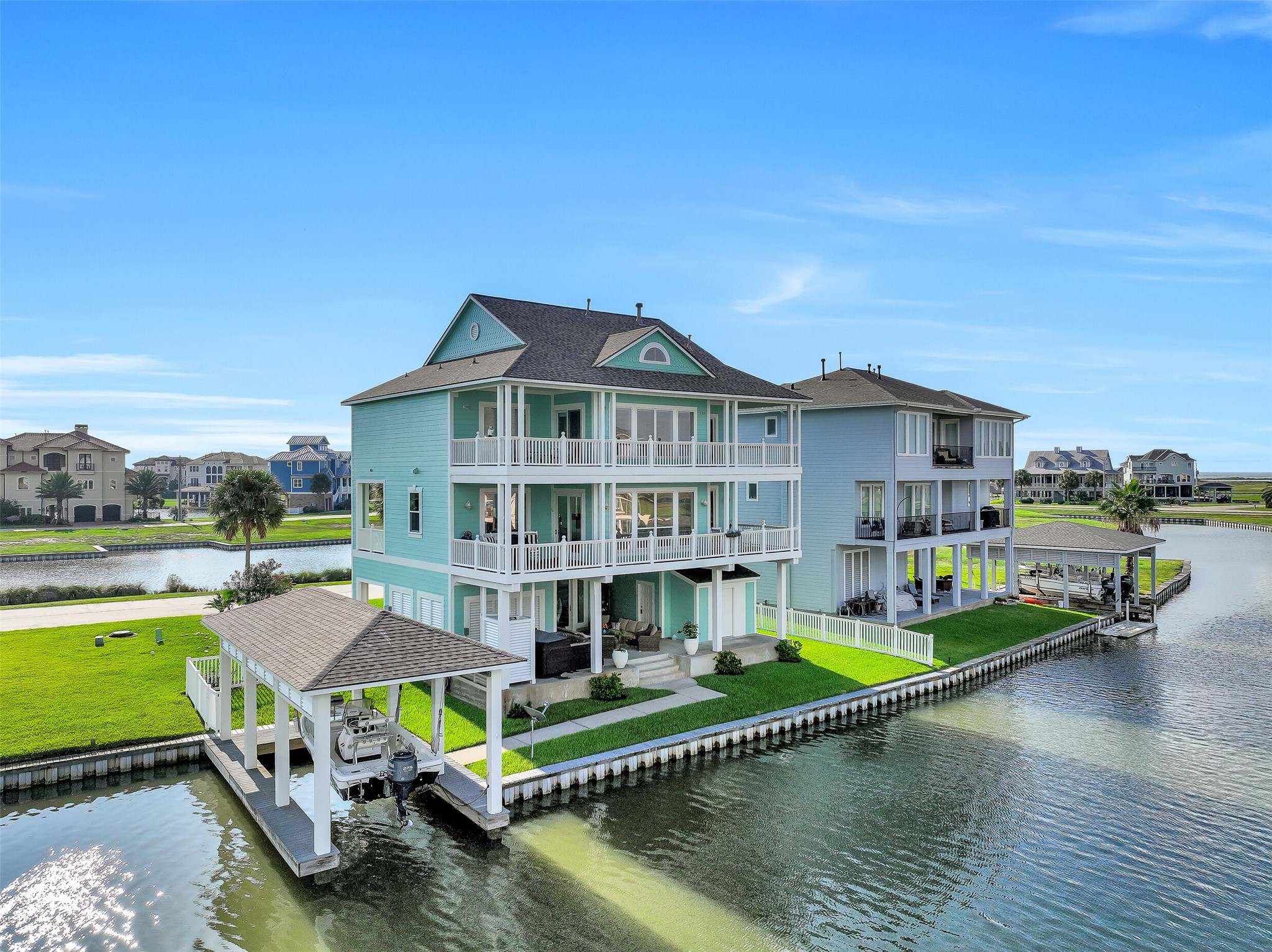 Your boat has never had it this good. The private boathouse at 12 Fleming features a 30-foot electric lift, fully rebuilt dock with treated lumber and stainless steel hardware, and direct canal access to the Intracoastal Waterway and Galveston Bay beyond. Pull in, tie up, and be on the water in minutes. The Flamingo Isles MUD maintains the bulkheads and canal depths  so the infrastructure that matters most is taken care of. This is the boathouse serious boaters have been looking fo