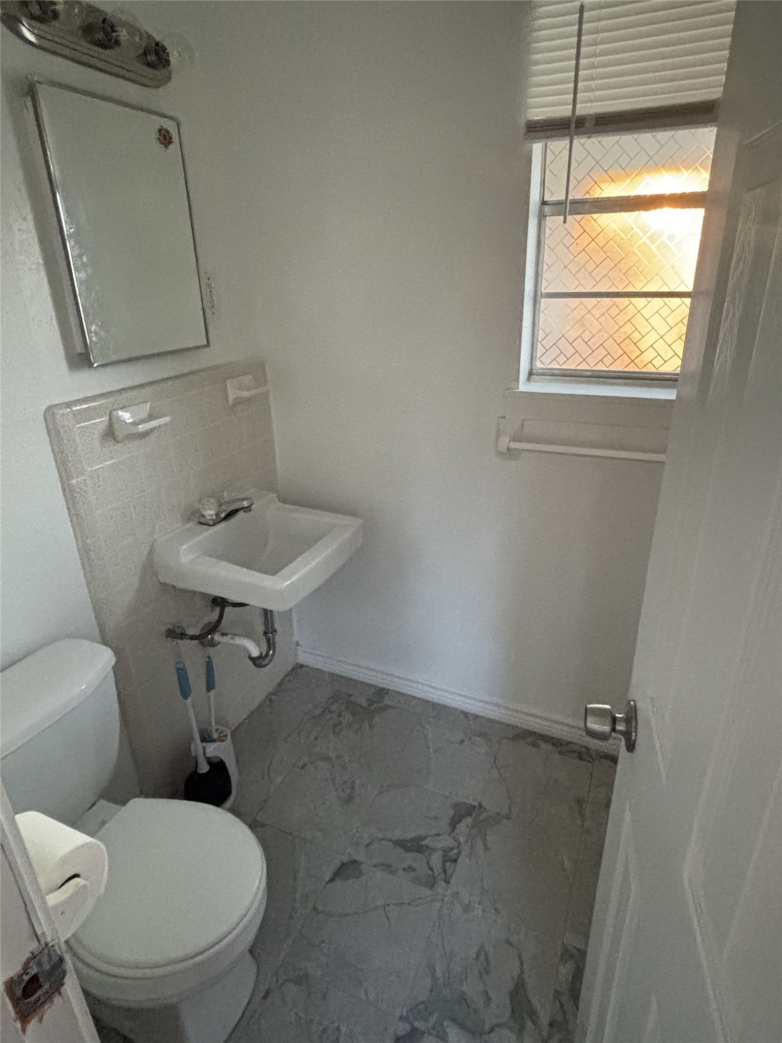 Half bath in bedroom2