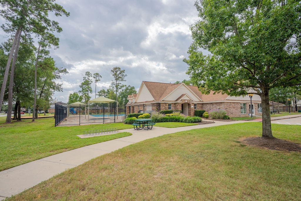 3011 E Legends Bend Drive, Spring, TX 77386