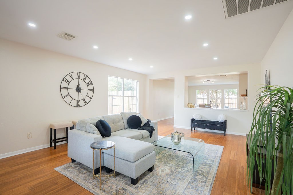 3011 E Legends Bend Drive, Spring, TX 77386