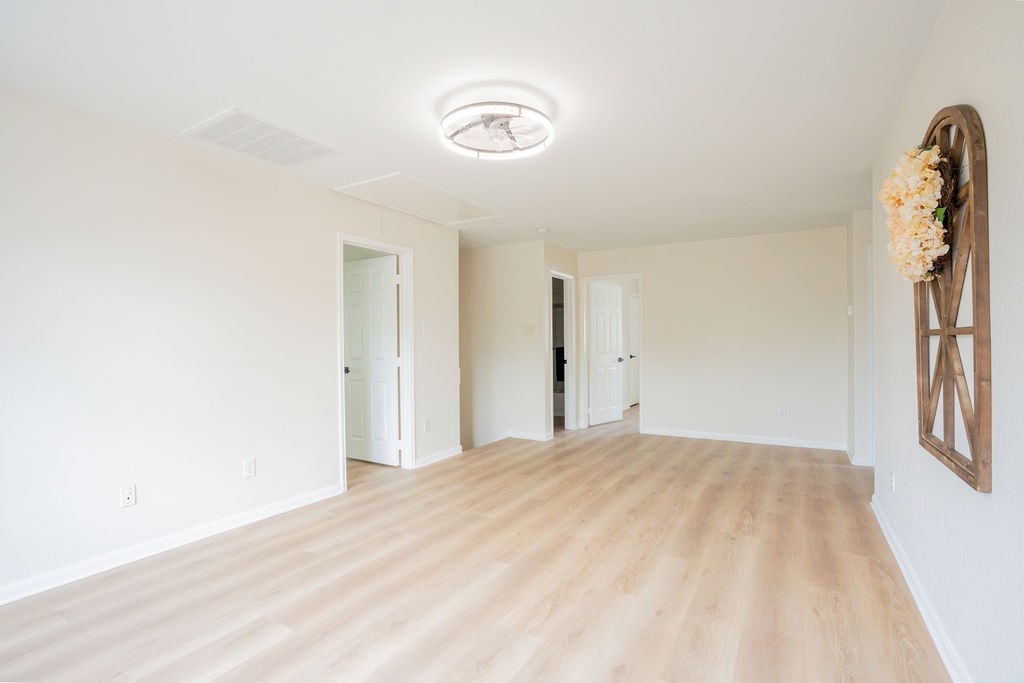 3011 E Legends Bend Drive, Spring, TX 77386
