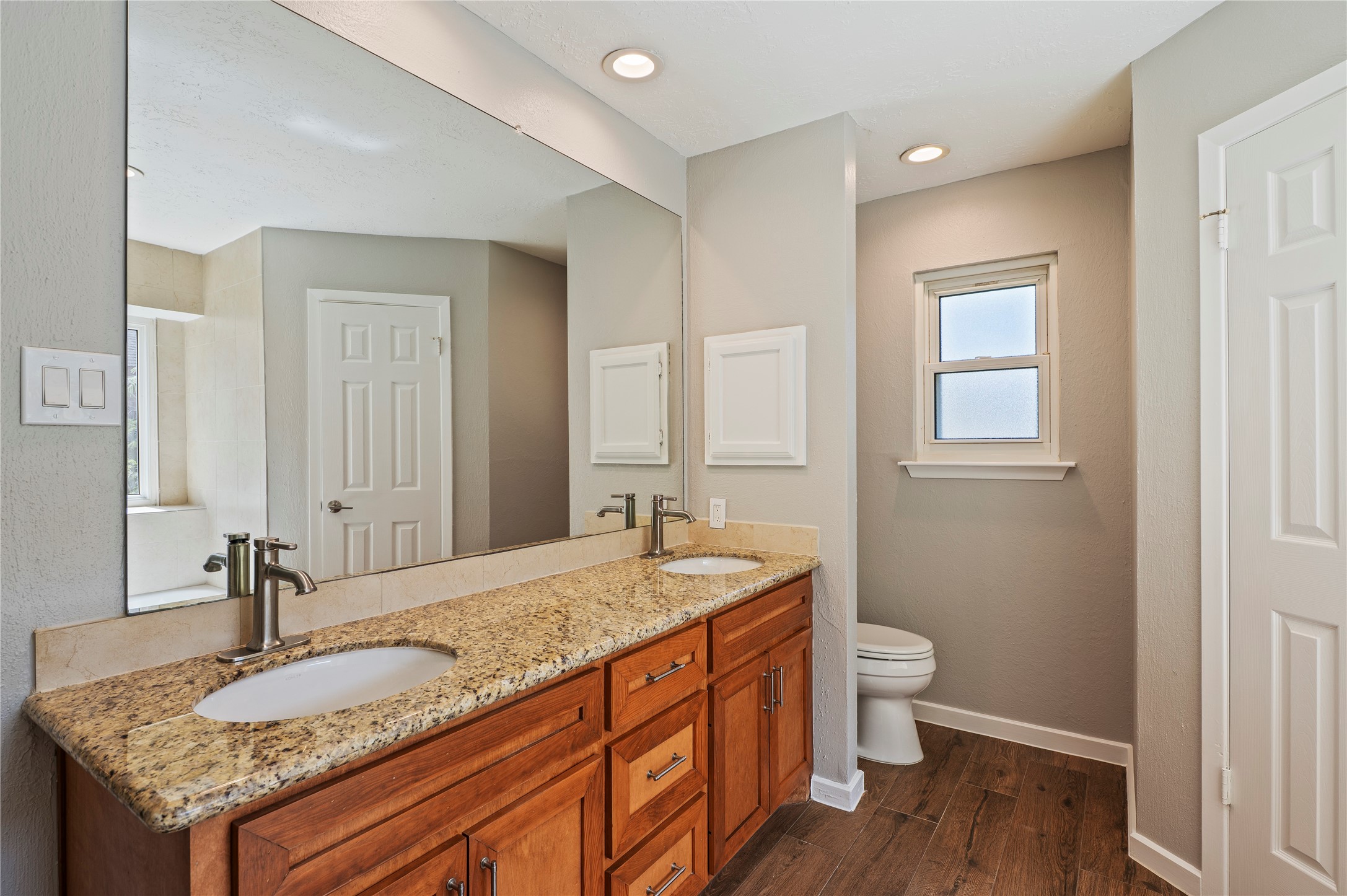 312 Thistlewood Court, League City, TX 77573