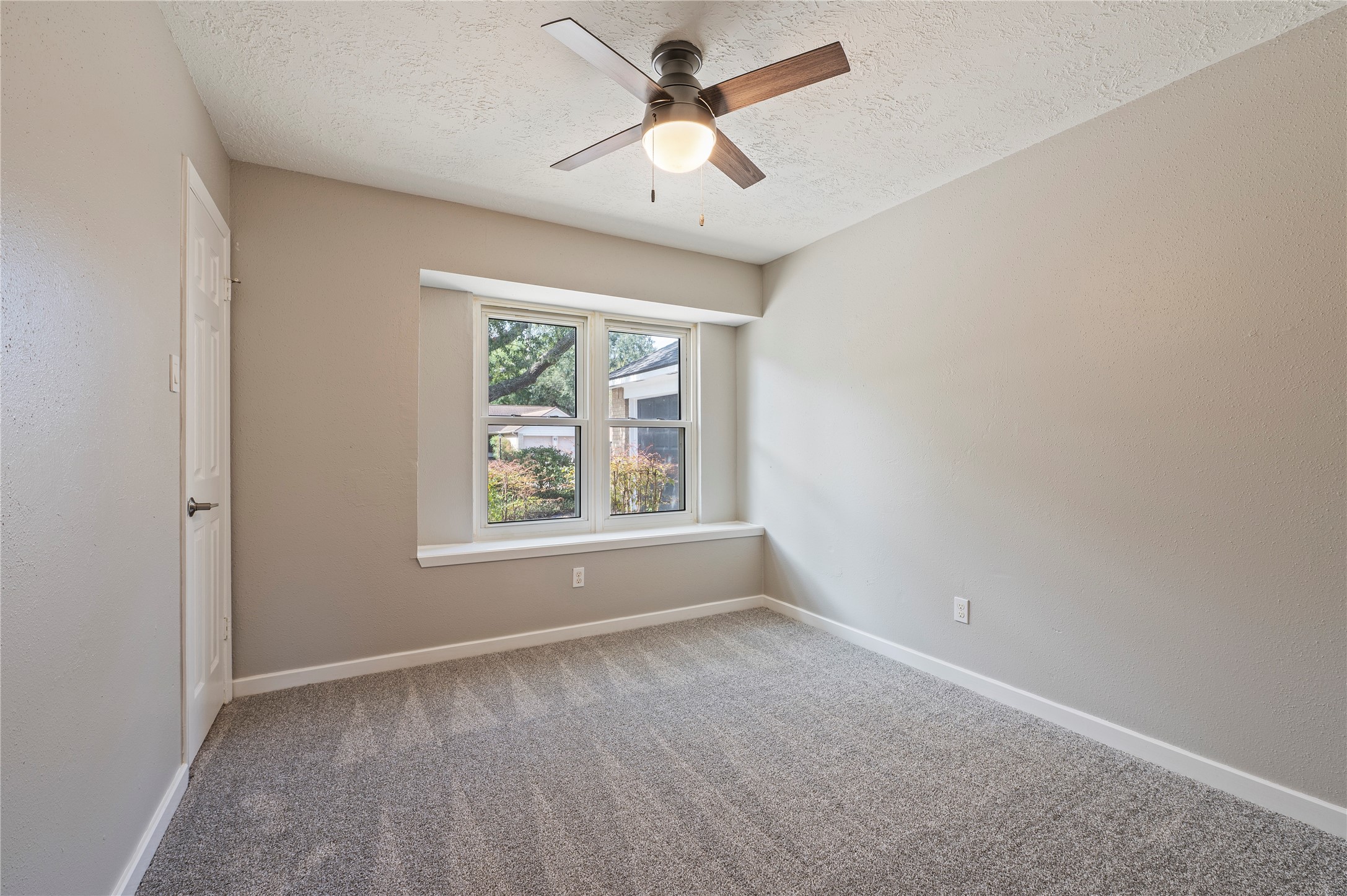 312 Thistlewood Court, League City, TX 77573