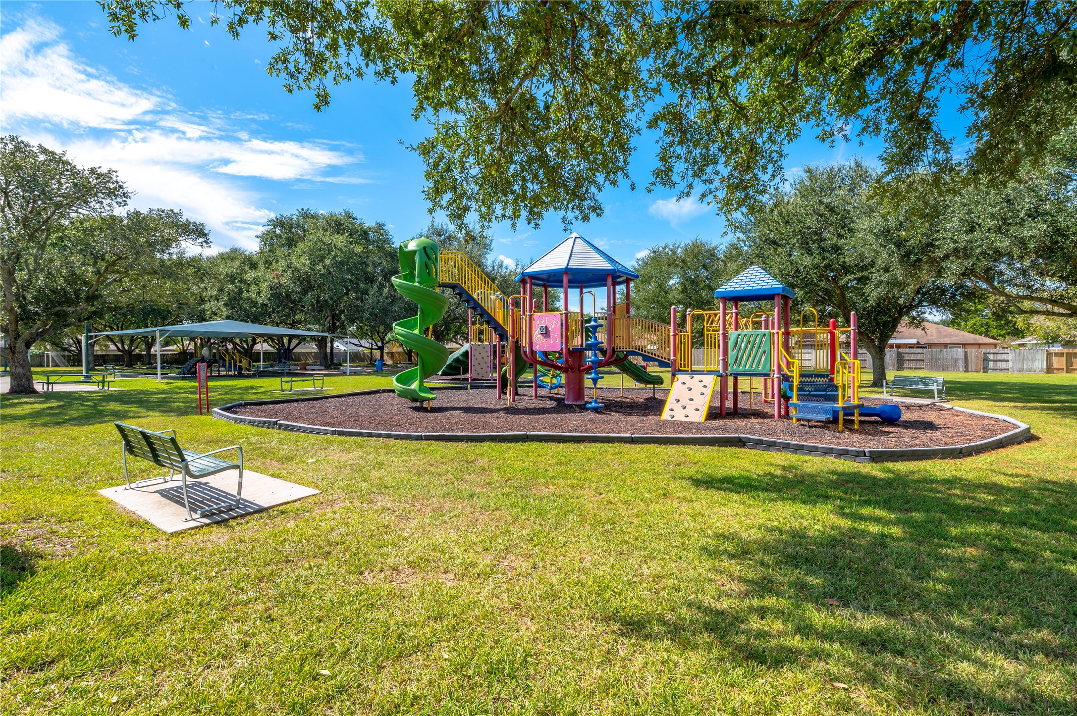 312 Thistlewood Court, League City, TX 77573