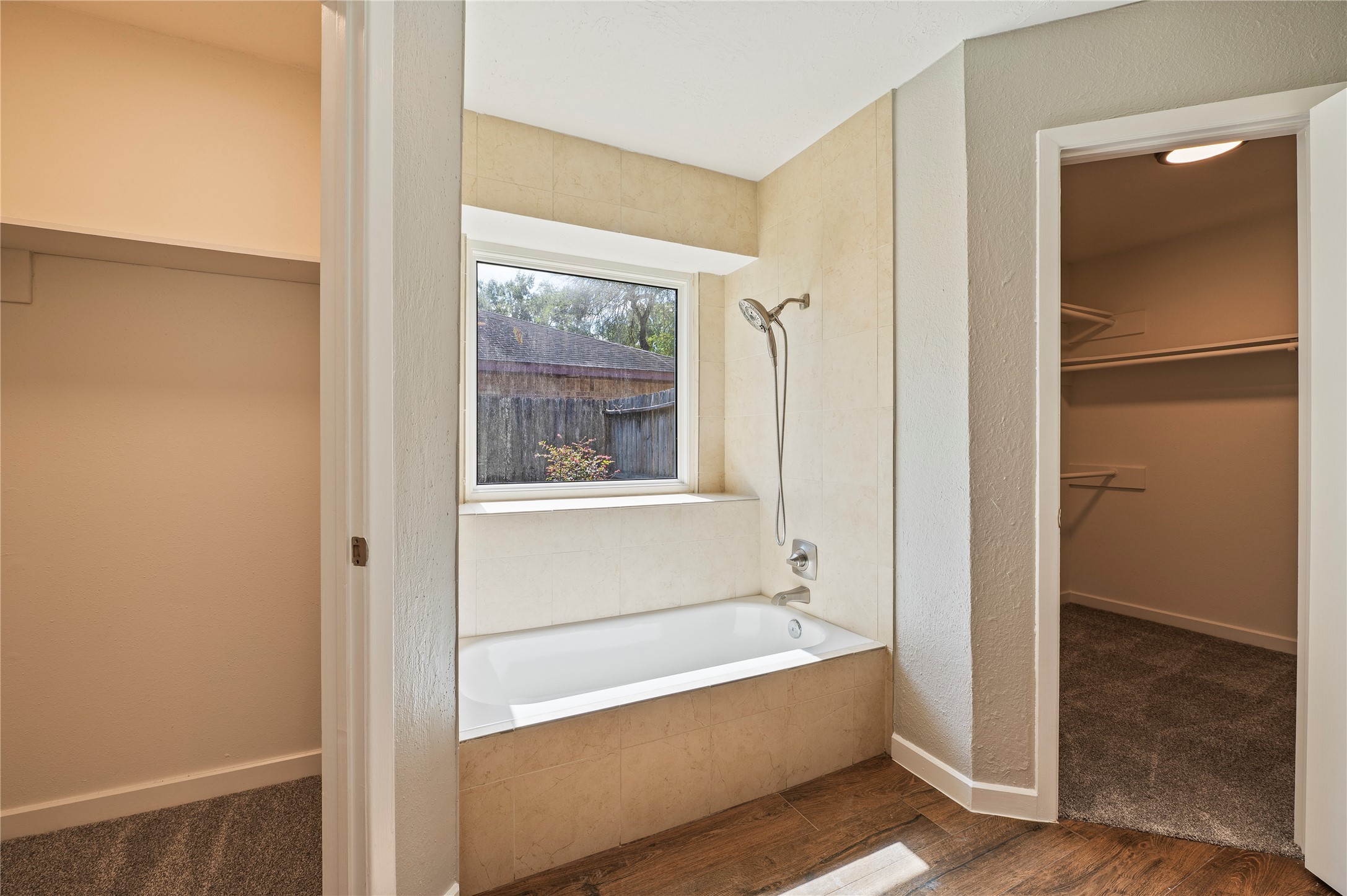 312 Thistlewood Court, League City, TX 77573