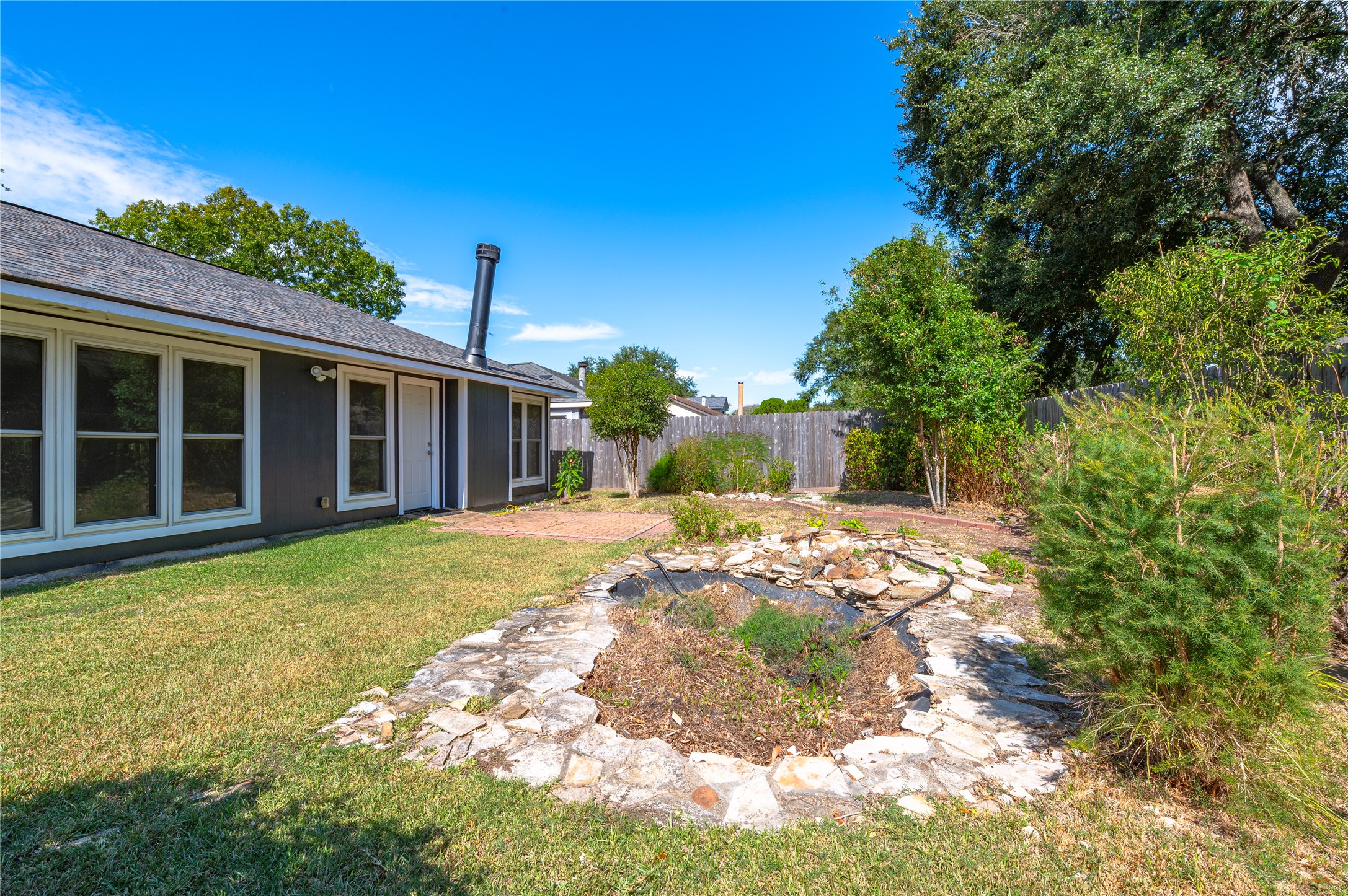 312 Thistlewood Court, League City, TX 77573