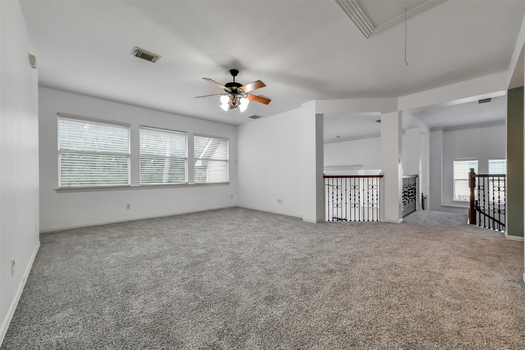 Secondary view of the game room.