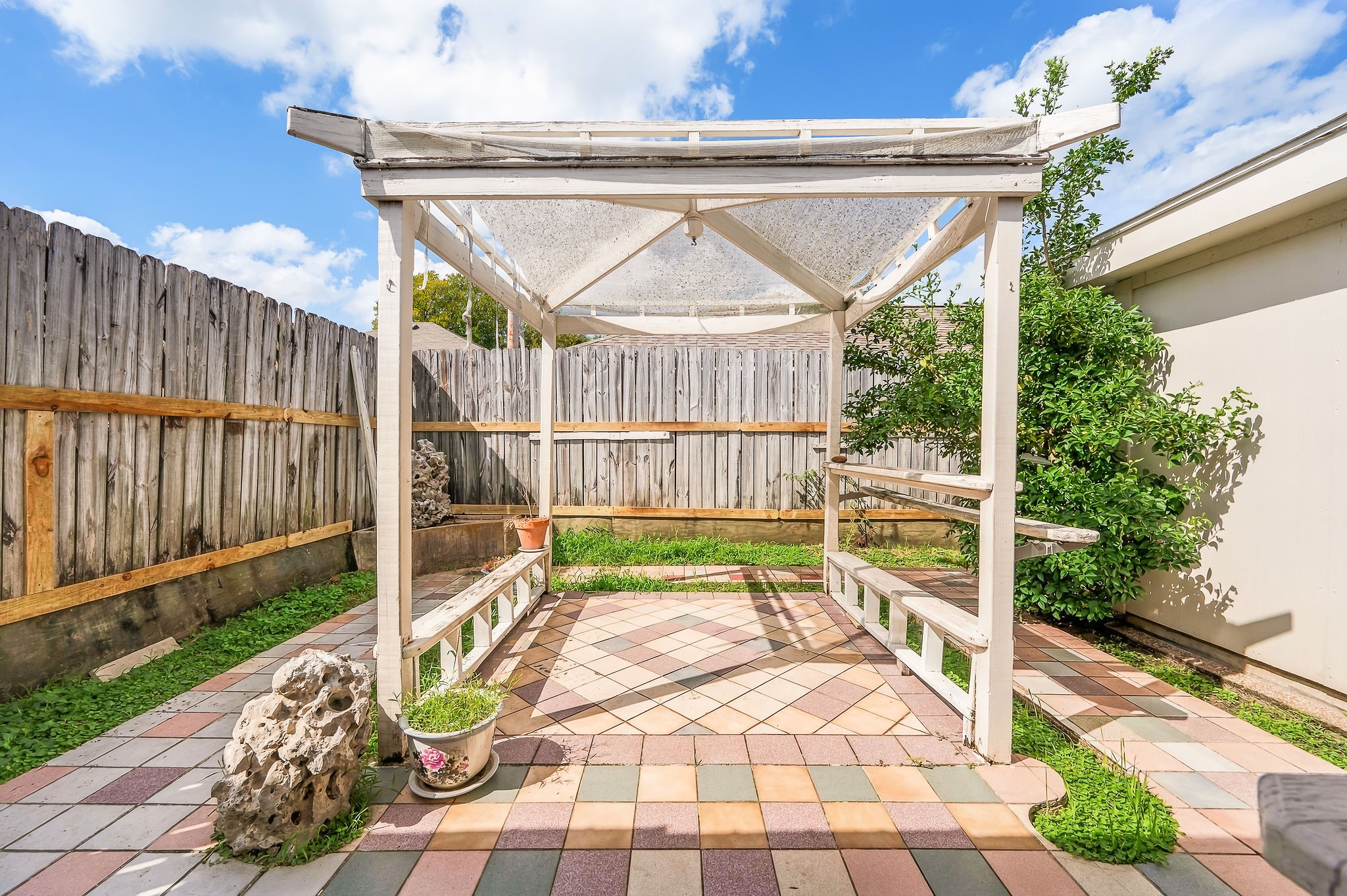 6122 Havendale Drive, Houston, TX 77072