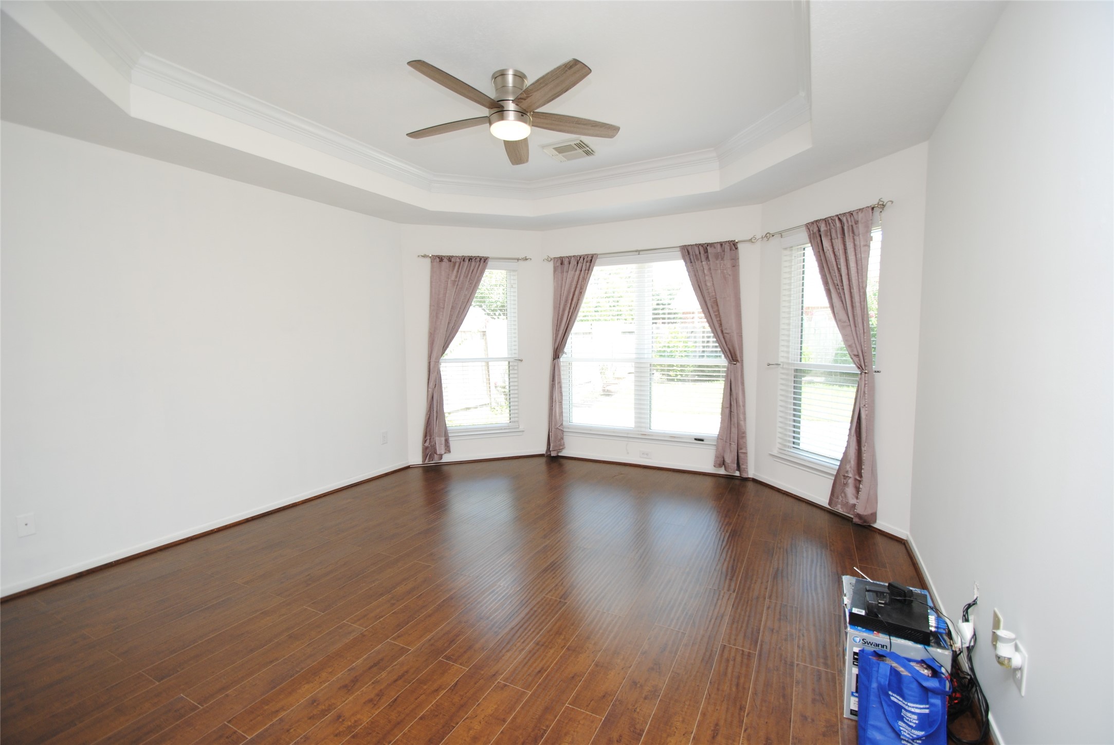 910 Allisa Street, Stafford, TX 77477 910 Allisa Street, Stafford, TX 77477