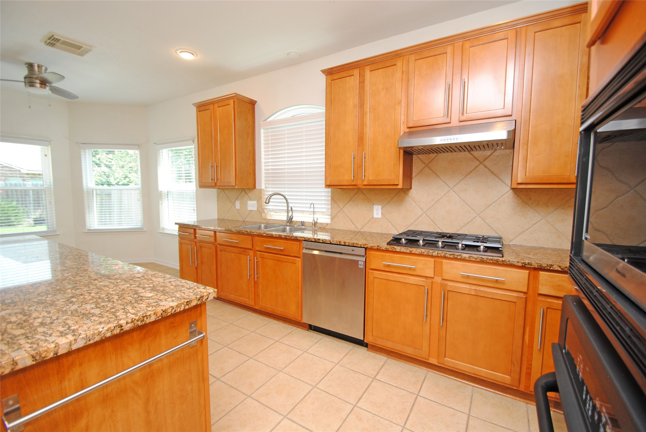 910 Allisa Street, Stafford, TX 77477 910 Allisa Street, Stafford, TX 77477
