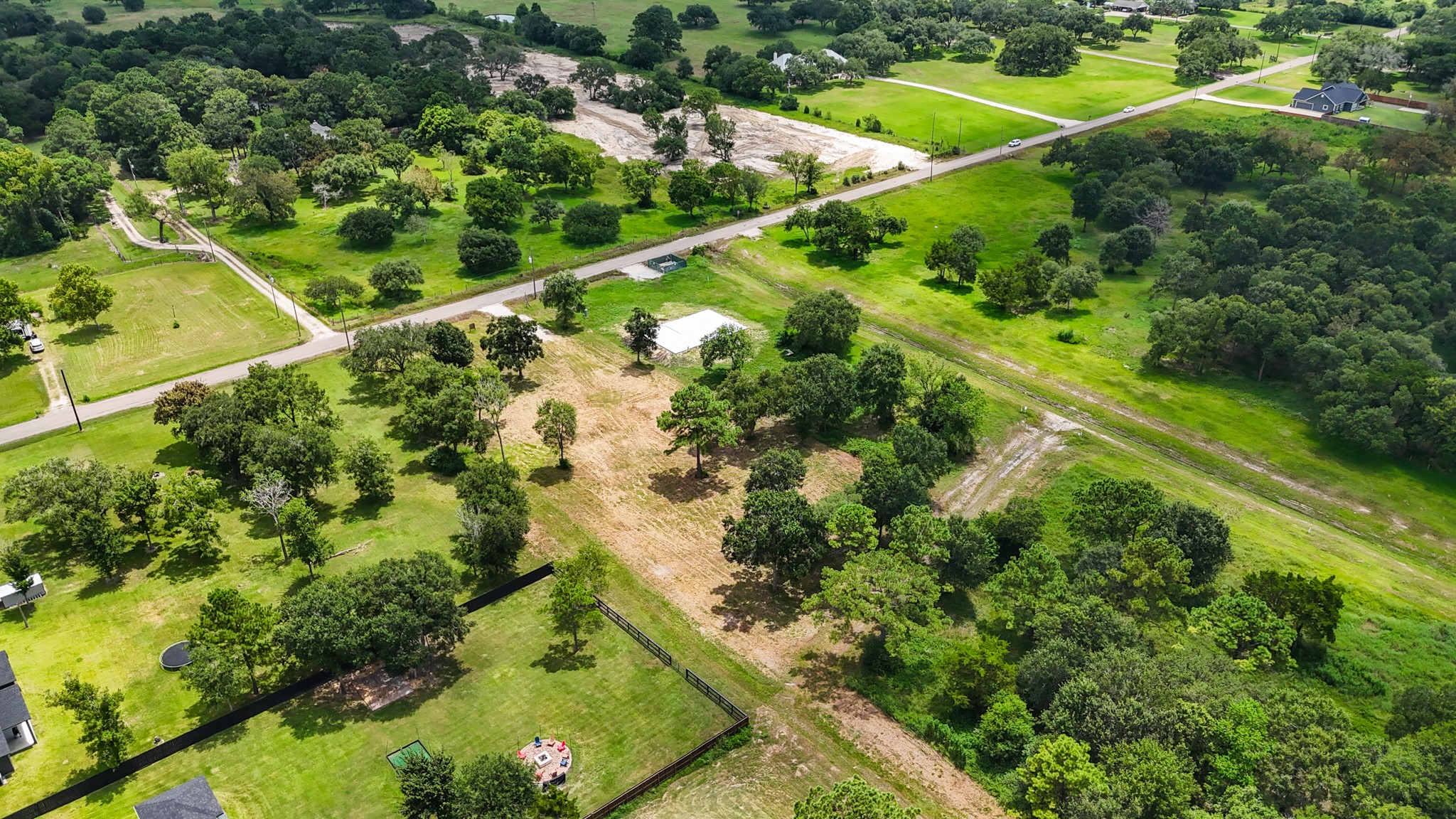 3680 County Road 326, Alvin, TX 77511 3680 County Road 326, Alvin, TX 77511