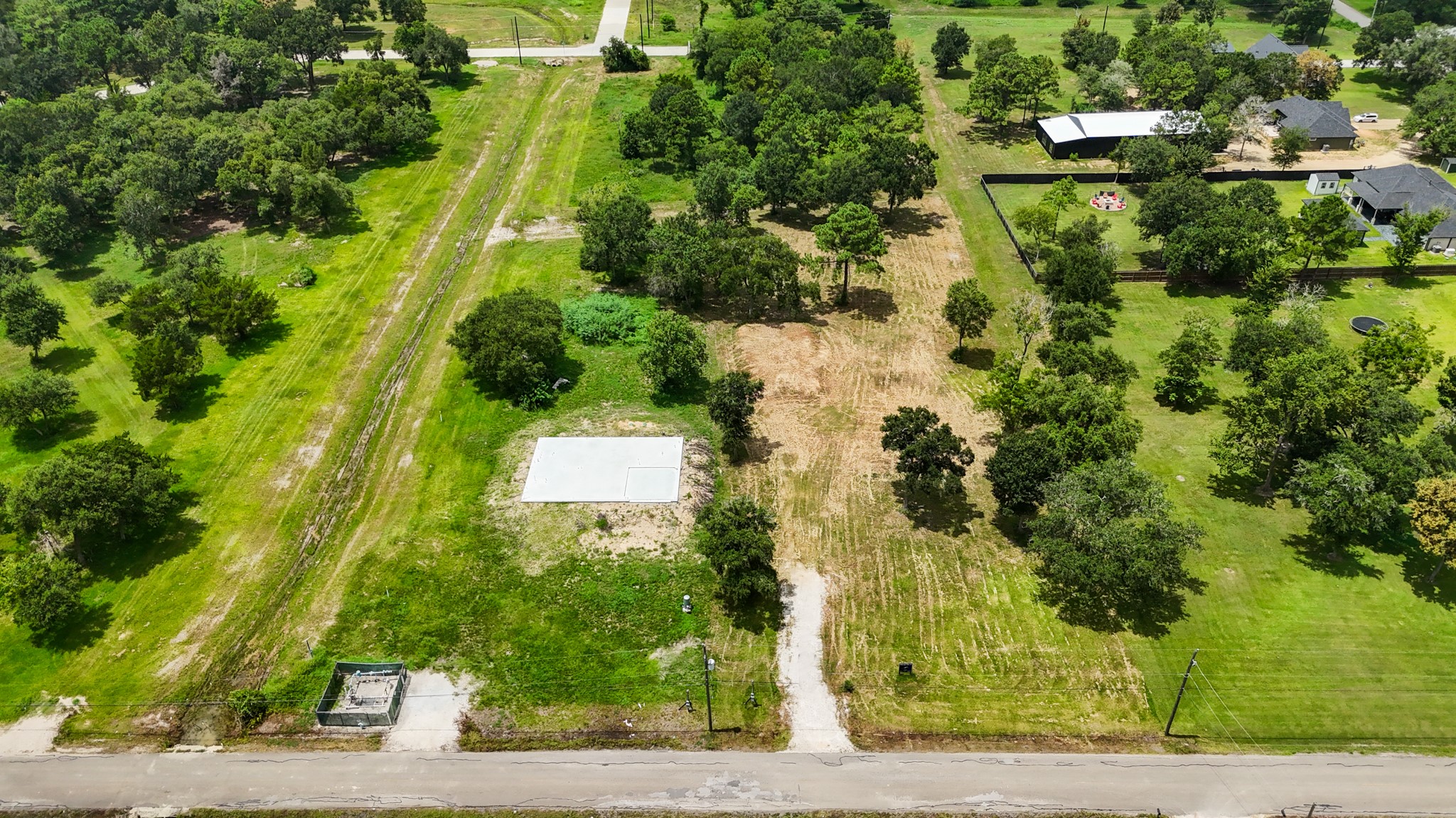 3680 County Road 326, Alvin, TX 77511 3680 County Road 326, Alvin, TX 77511
