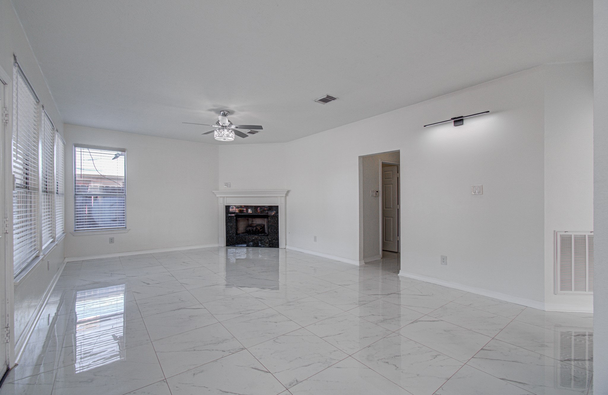 3711 Lauderwood Lane, Katy, TX 77449