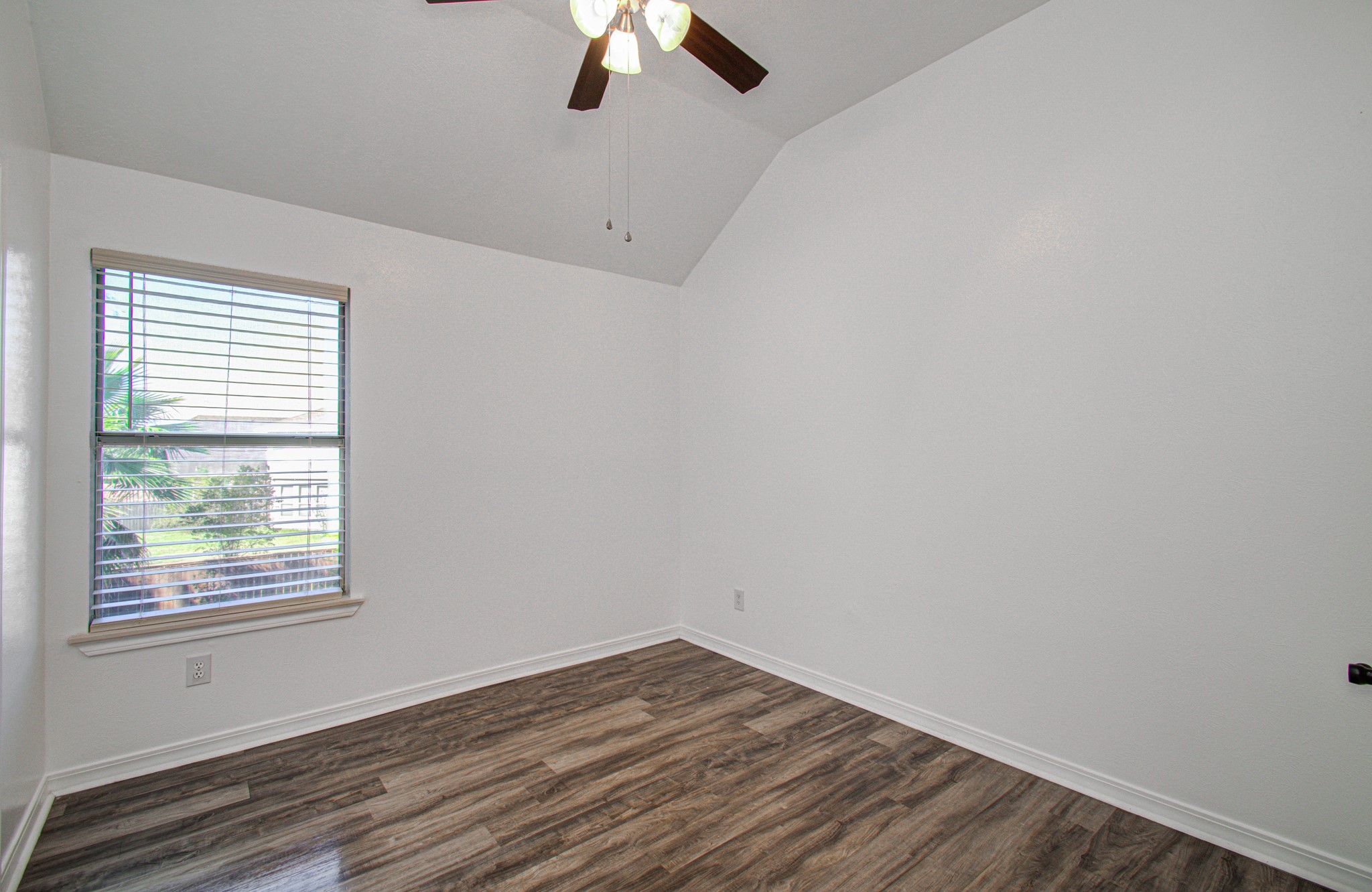 3711 Lauderwood Lane, Katy, TX 77449