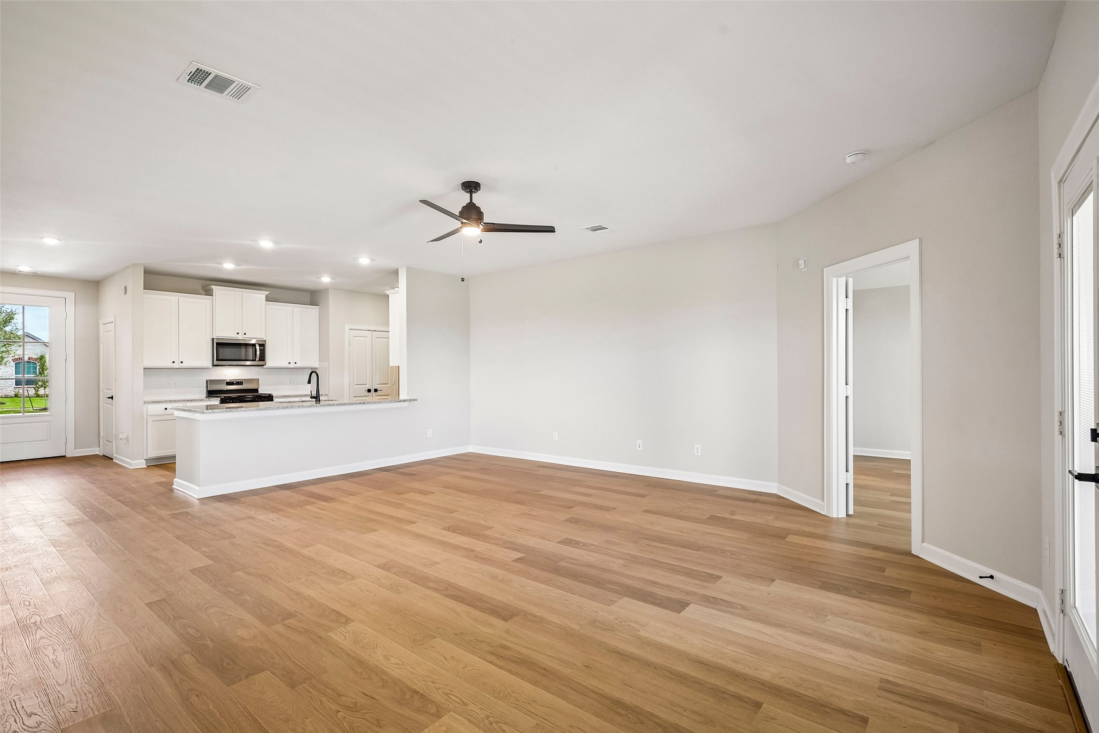 14005 Starboard Reach Drive, Texas City, TX 77510