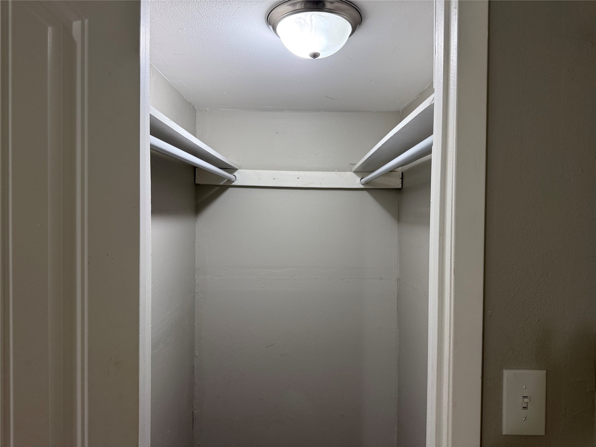 Walk in closet