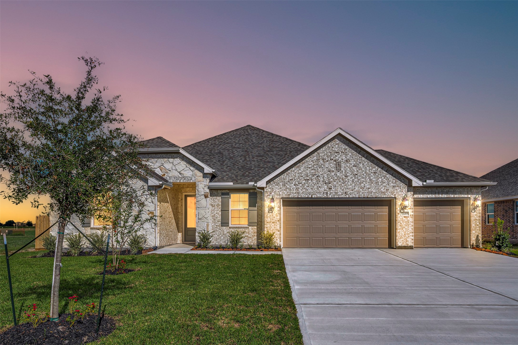 Charming Aegean home design by K. Hovnanian Homes with elevation RA in beautiful Grand Oaks.