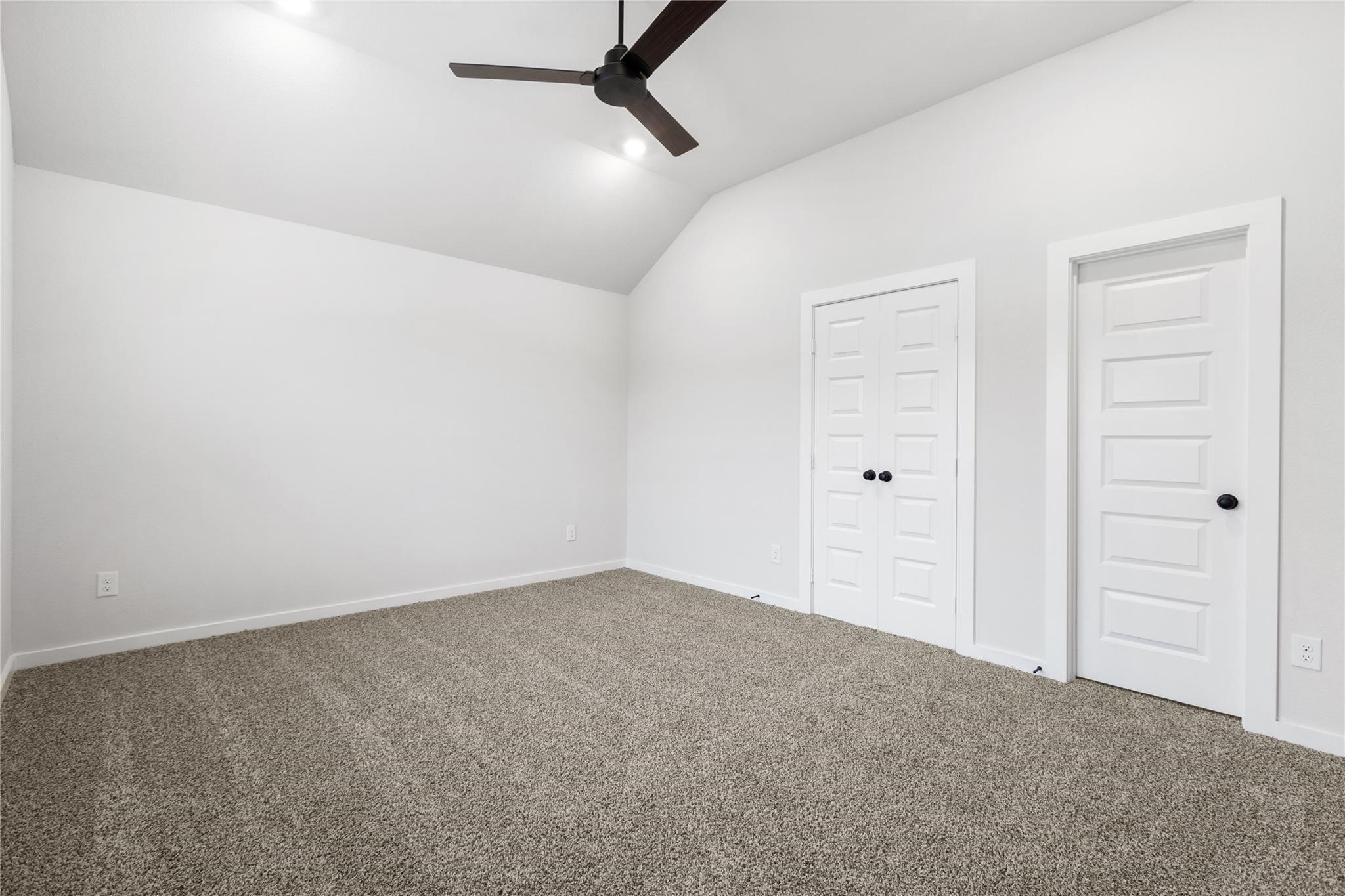 6547 Escondido Dr, Rosharon, TX 77583