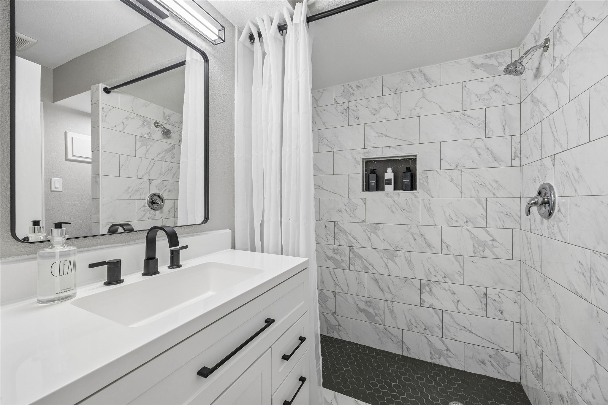 177 W Tri Oaks Lane, #177, Houston, TX 77043