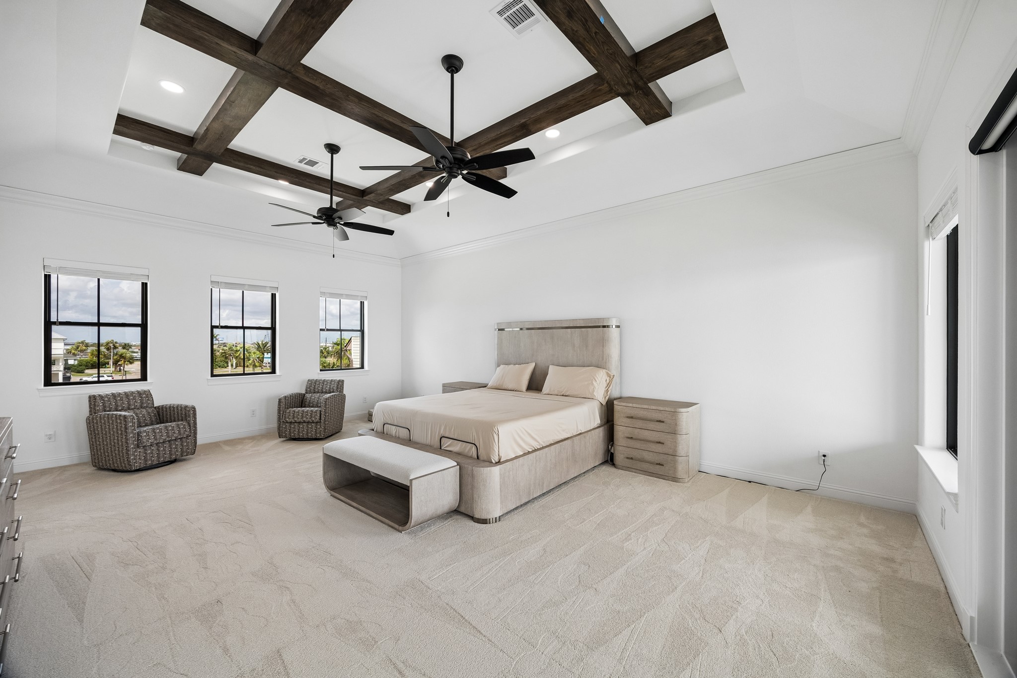 403 Hana Drive, Tiki Island, TX 77554