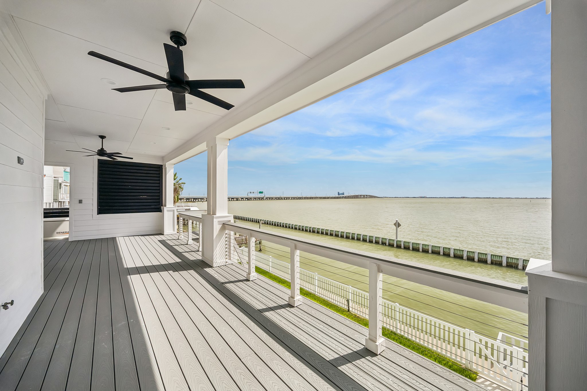 403 Hana Drive, Tiki Island, TX 77554