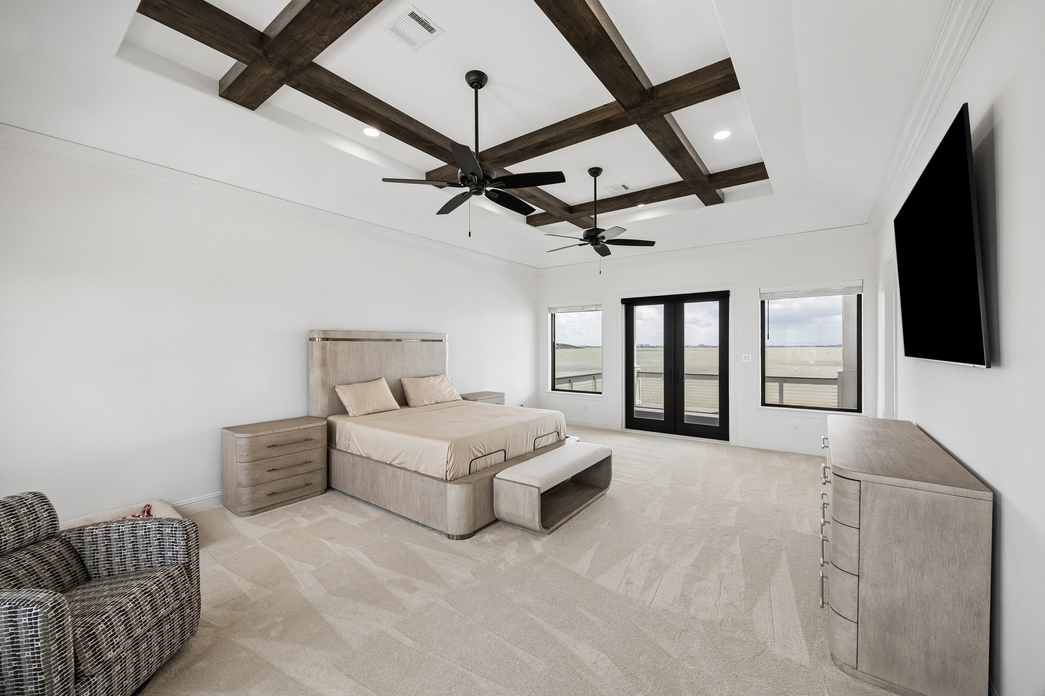 403 Hana Drive, Tiki Island, TX 77554