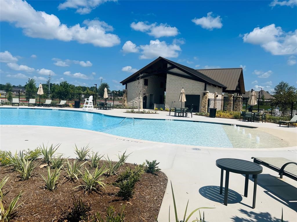 19128 Cedar Lennox Circle, Magnolia, TX 77355