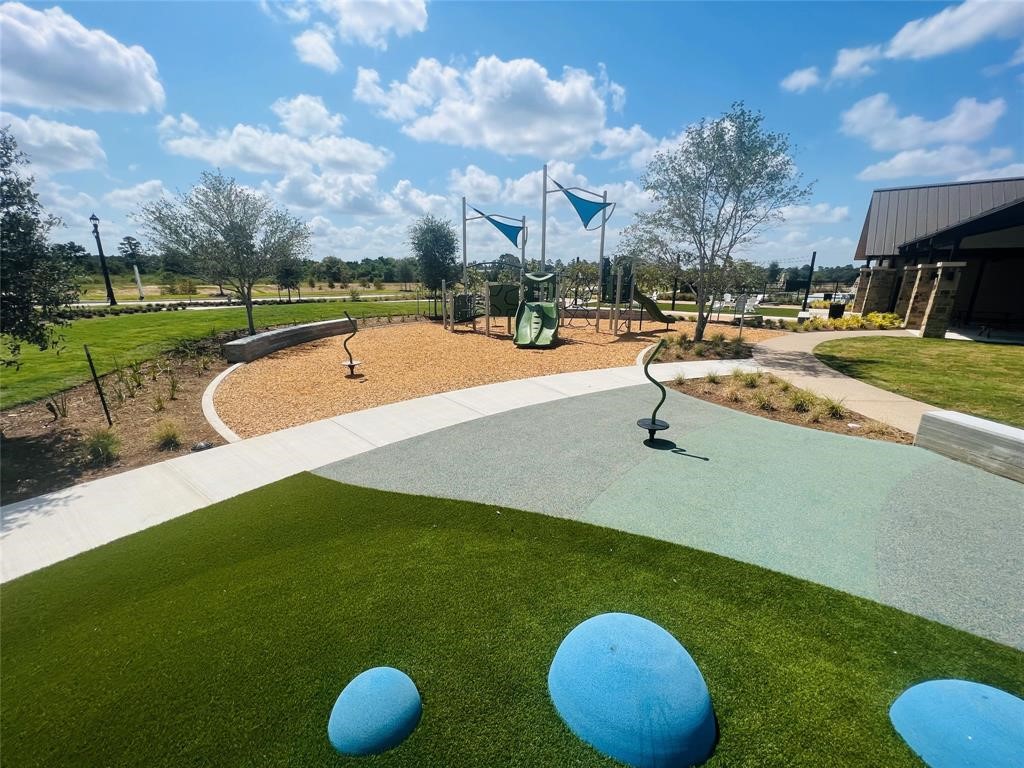 19128 Cedar Lennox Circle, Magnolia, TX 77355