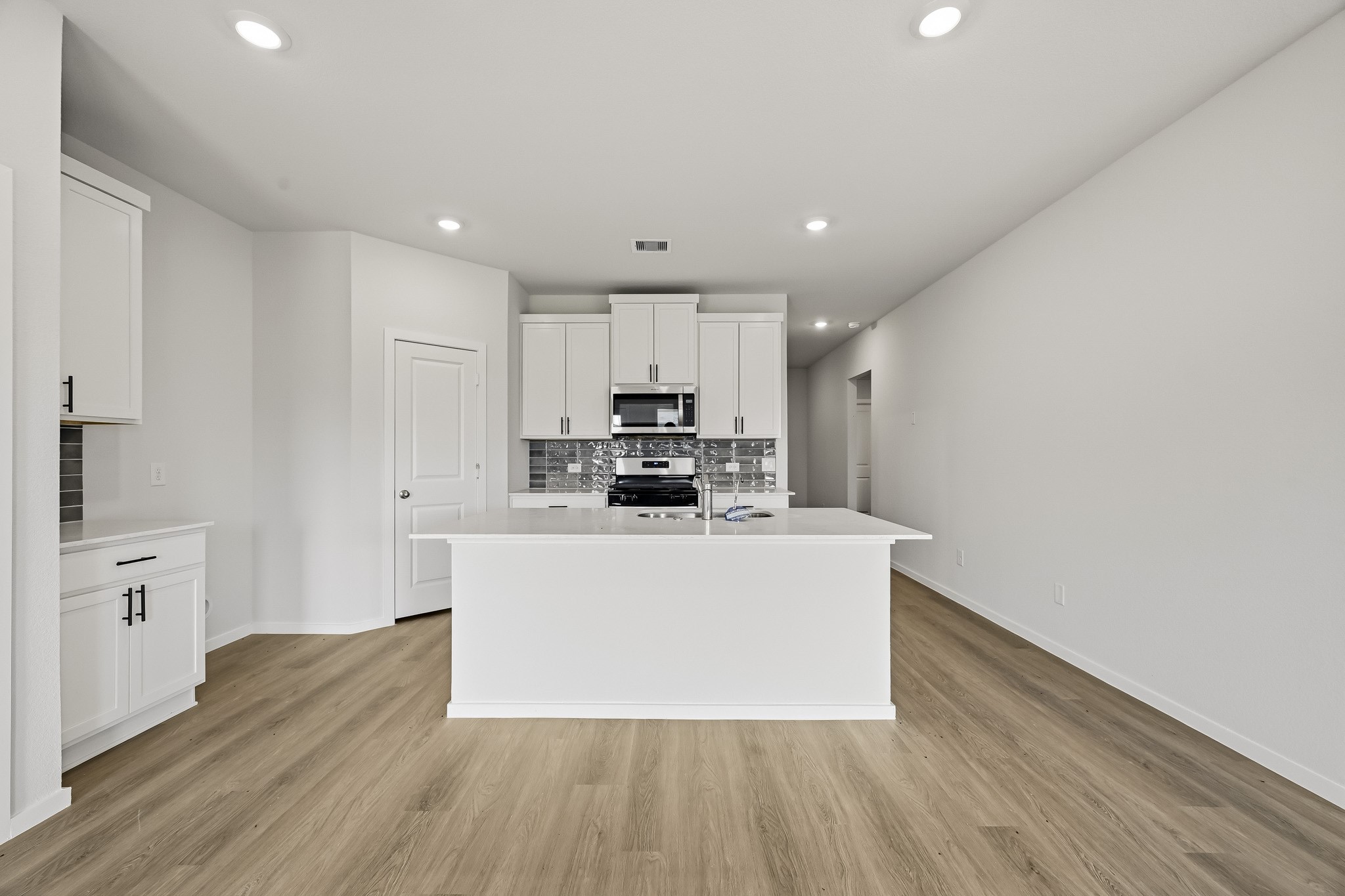 16543 Pinecone Grove Street, Magnolia, TX 77355